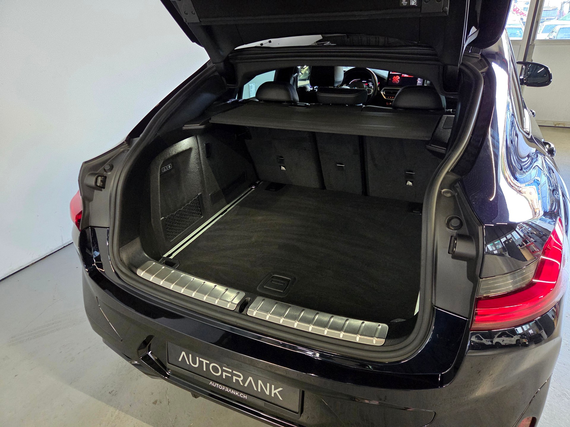 BMW X4 M40d-image-27