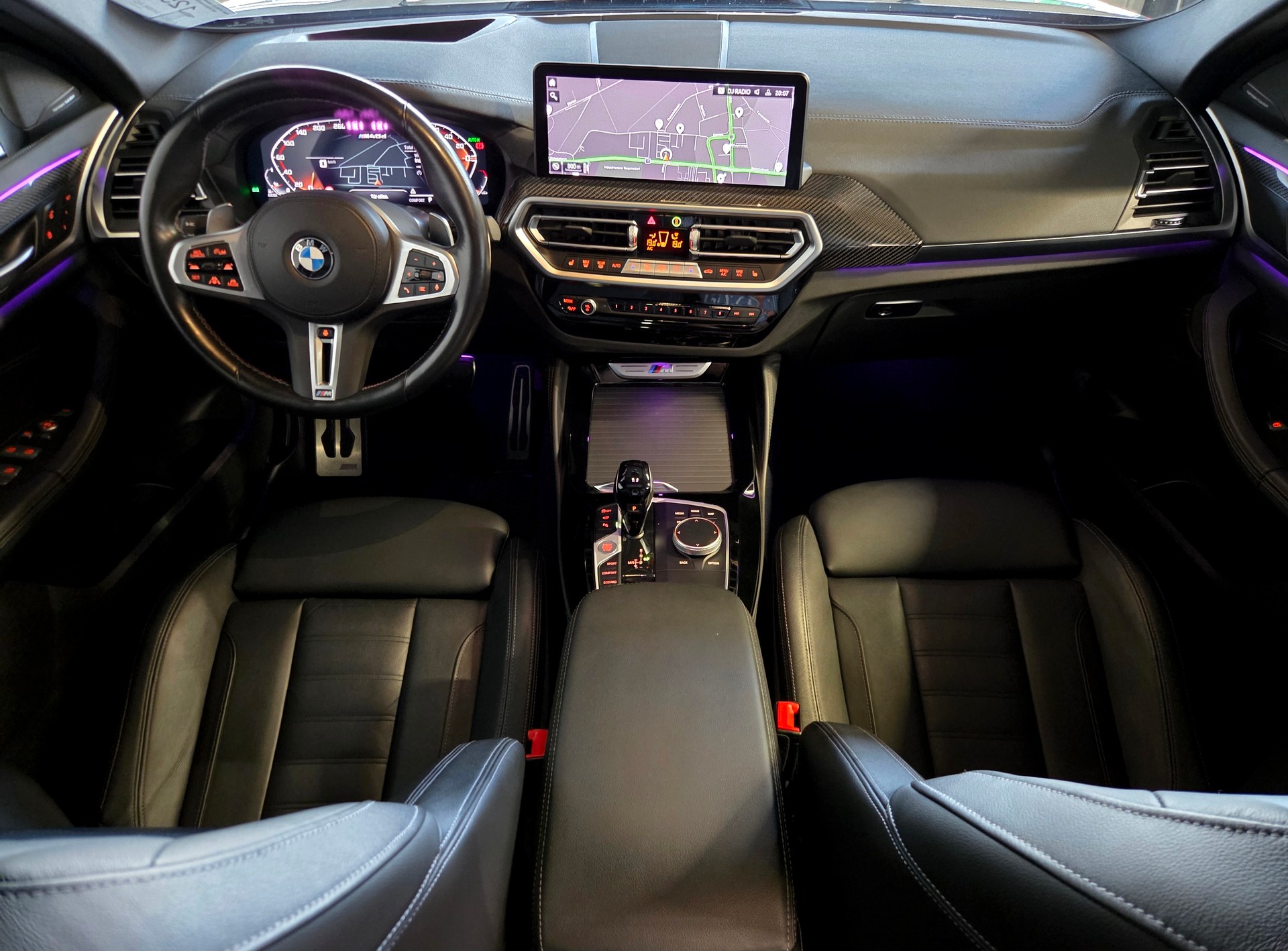 BMW X4 M40d-image-16