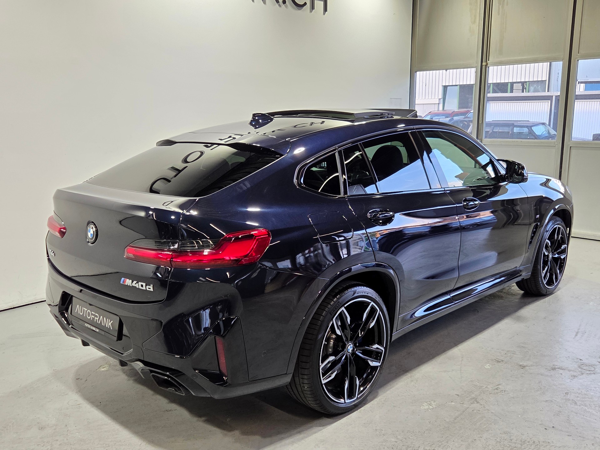 BMW X4 M40d-image-10