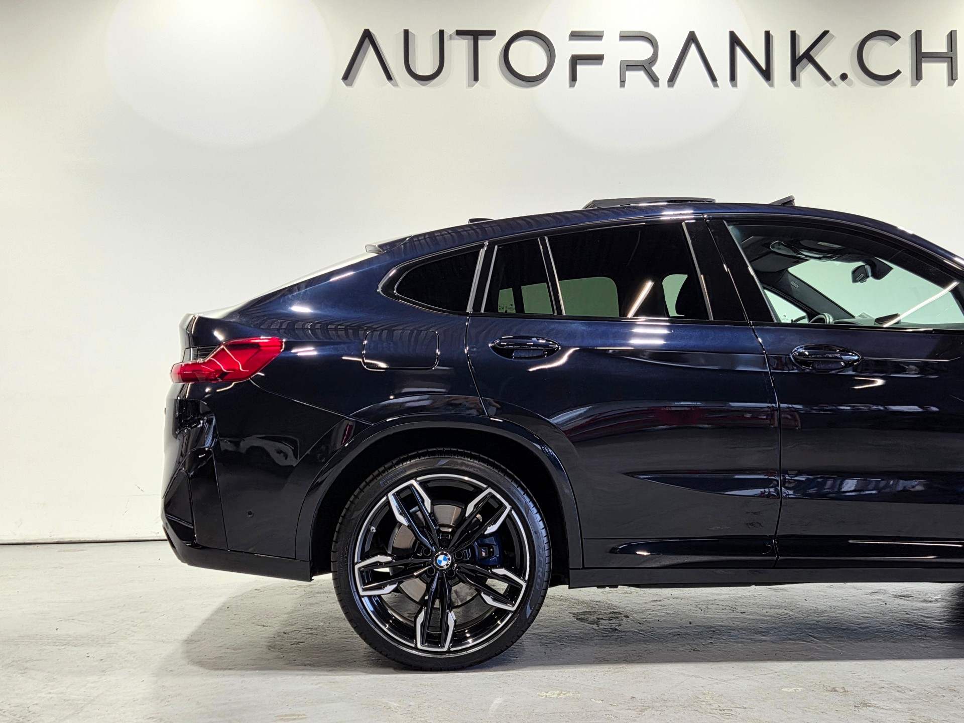 BMW X4 M40d-image-7