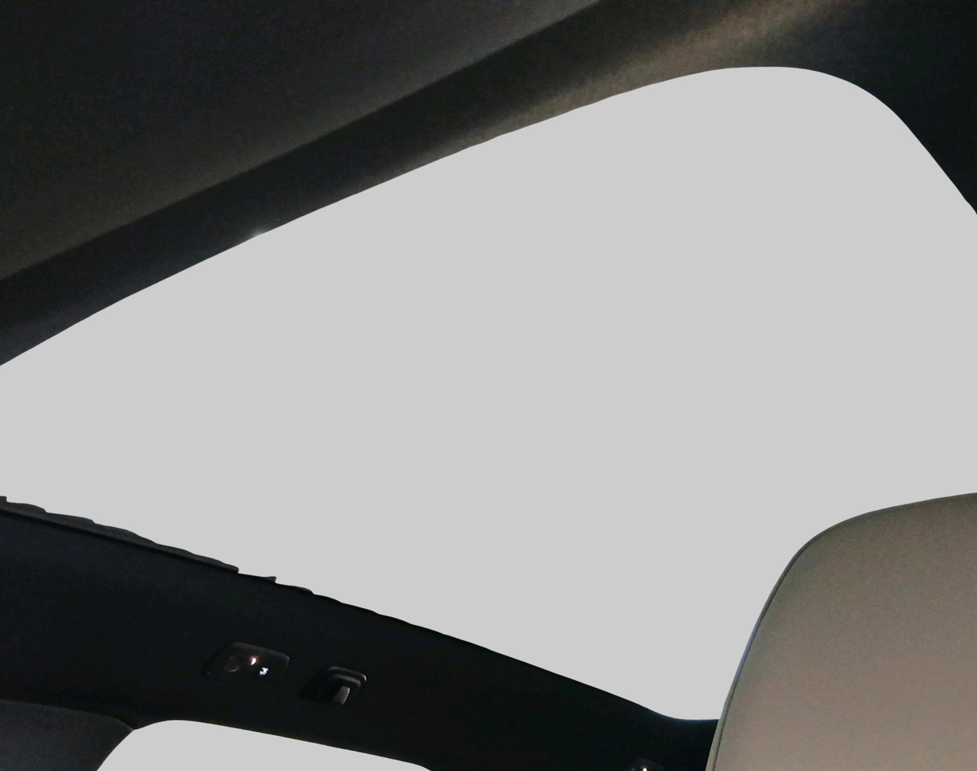 VOLVO EX 90 Twin Ultra AWD-image-16