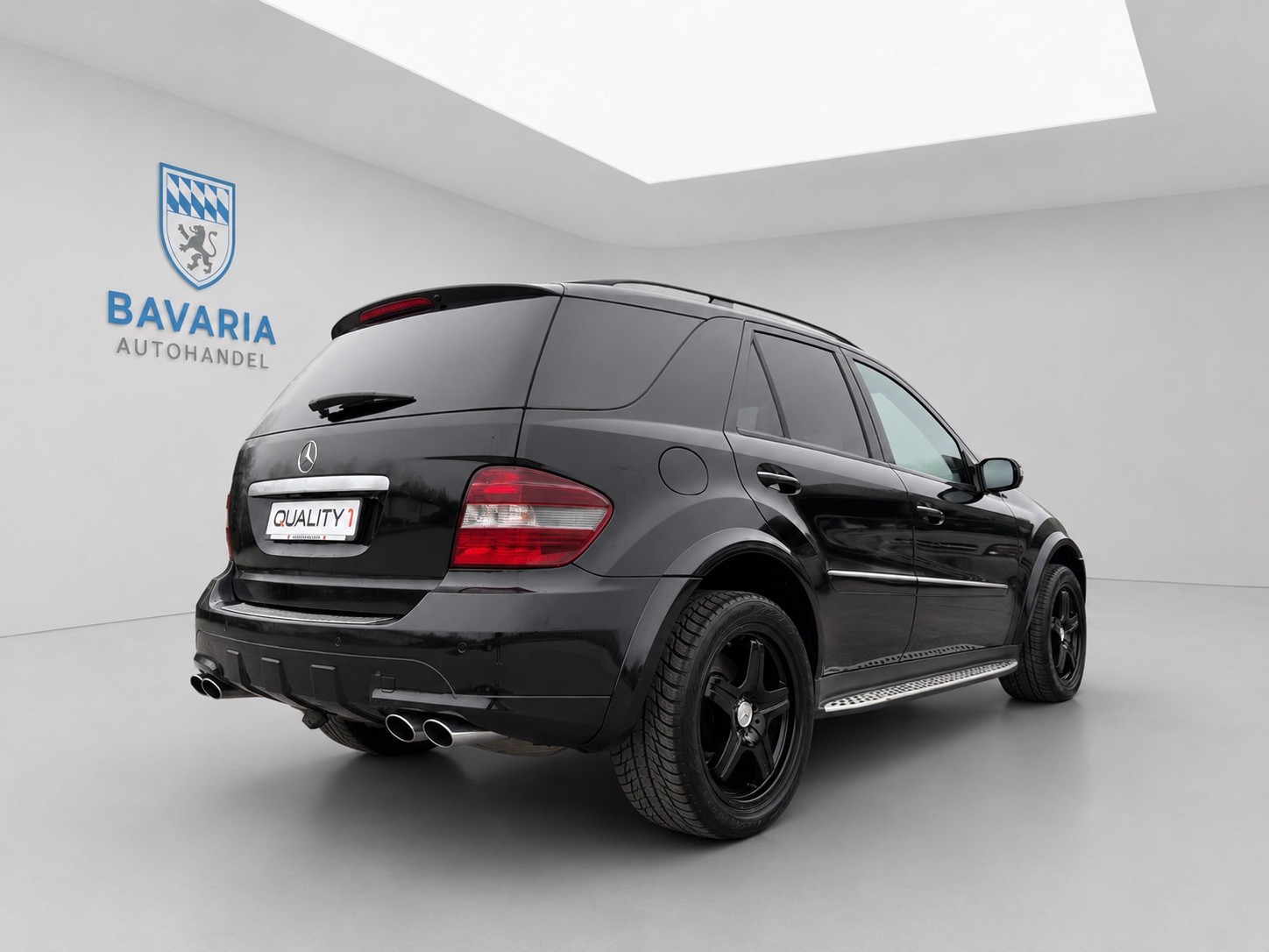 MERCEDES-BENZ ML 63 AMG 4Matic 7G-Tronic-image-5