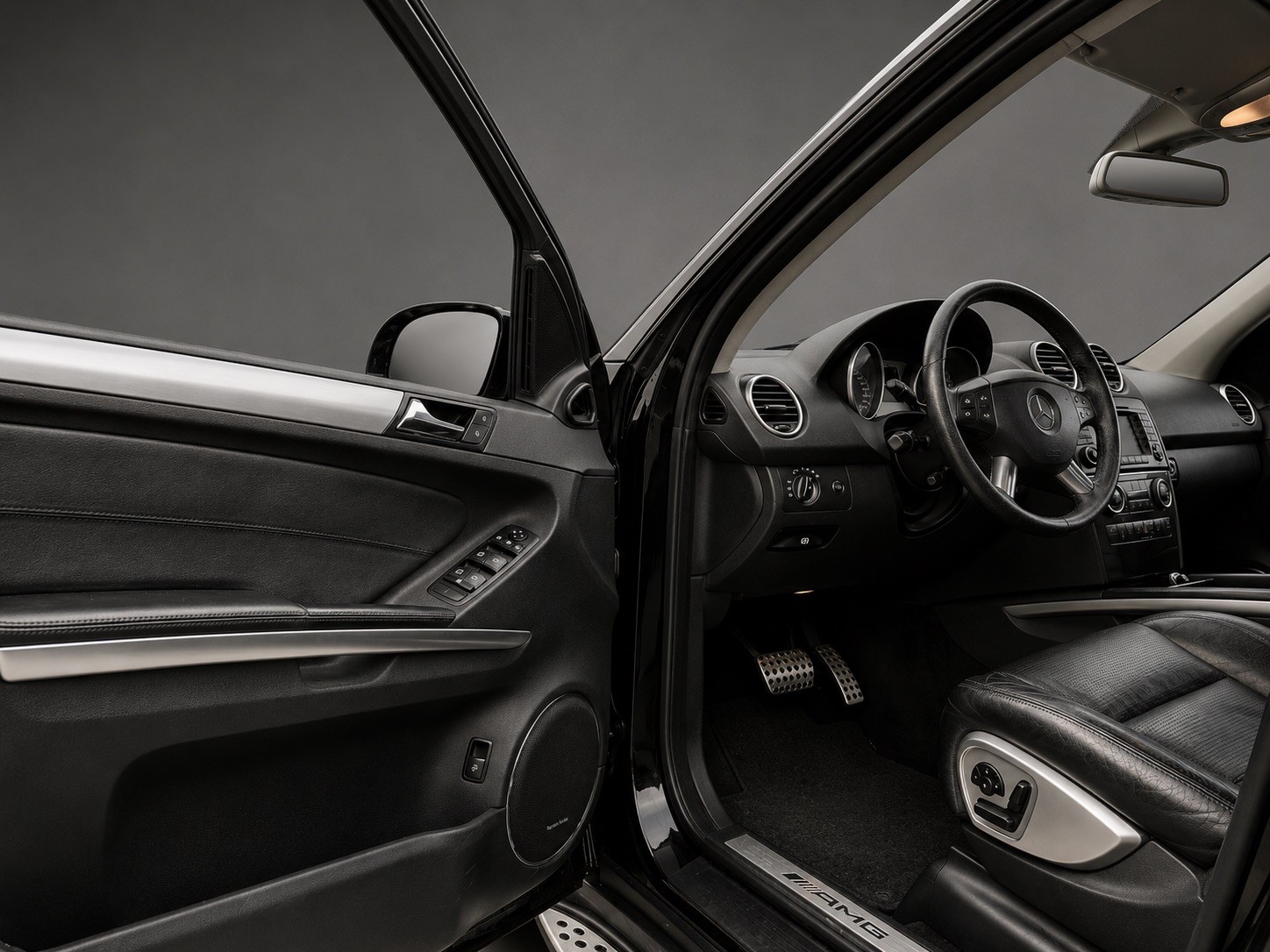 MERCEDES-BENZ ML 63 AMG 4Matic 7G-Tronic-image-13