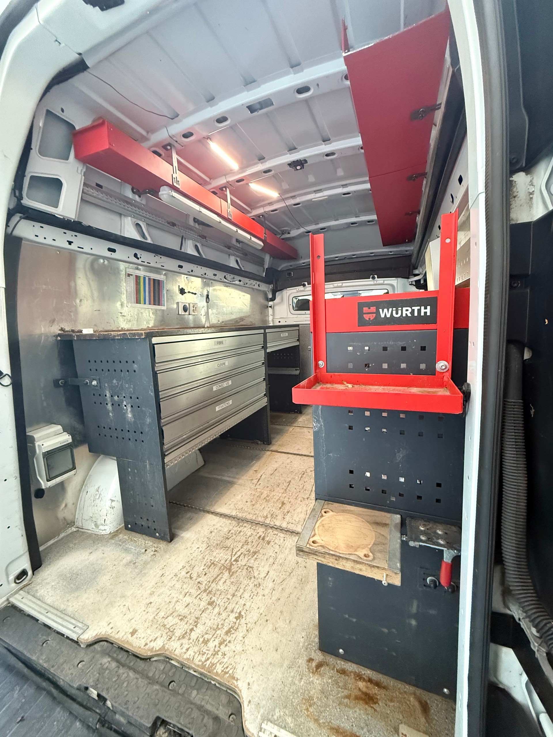 RENAULT Trafic 2.0 Blue dCi 150 Business L2H2 EN-image-11