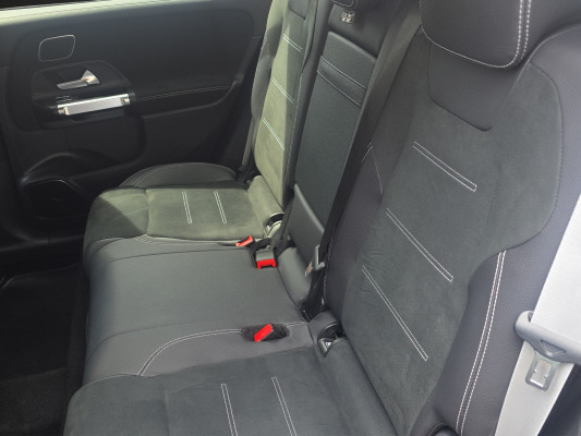 MERCEDES-BENZ GLB 220 4Matic 8G-Tronic-image-8