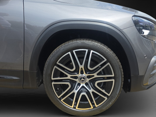 MERCEDES-BENZ GLB 220 4Matic 8G-Tronic-image-5
