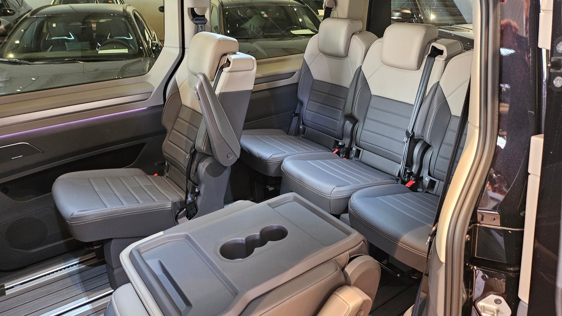 VW VW Multivan 1.5 eHybrid Style Lang 4Motion DSG NP. 104'000.-🔥-image-9