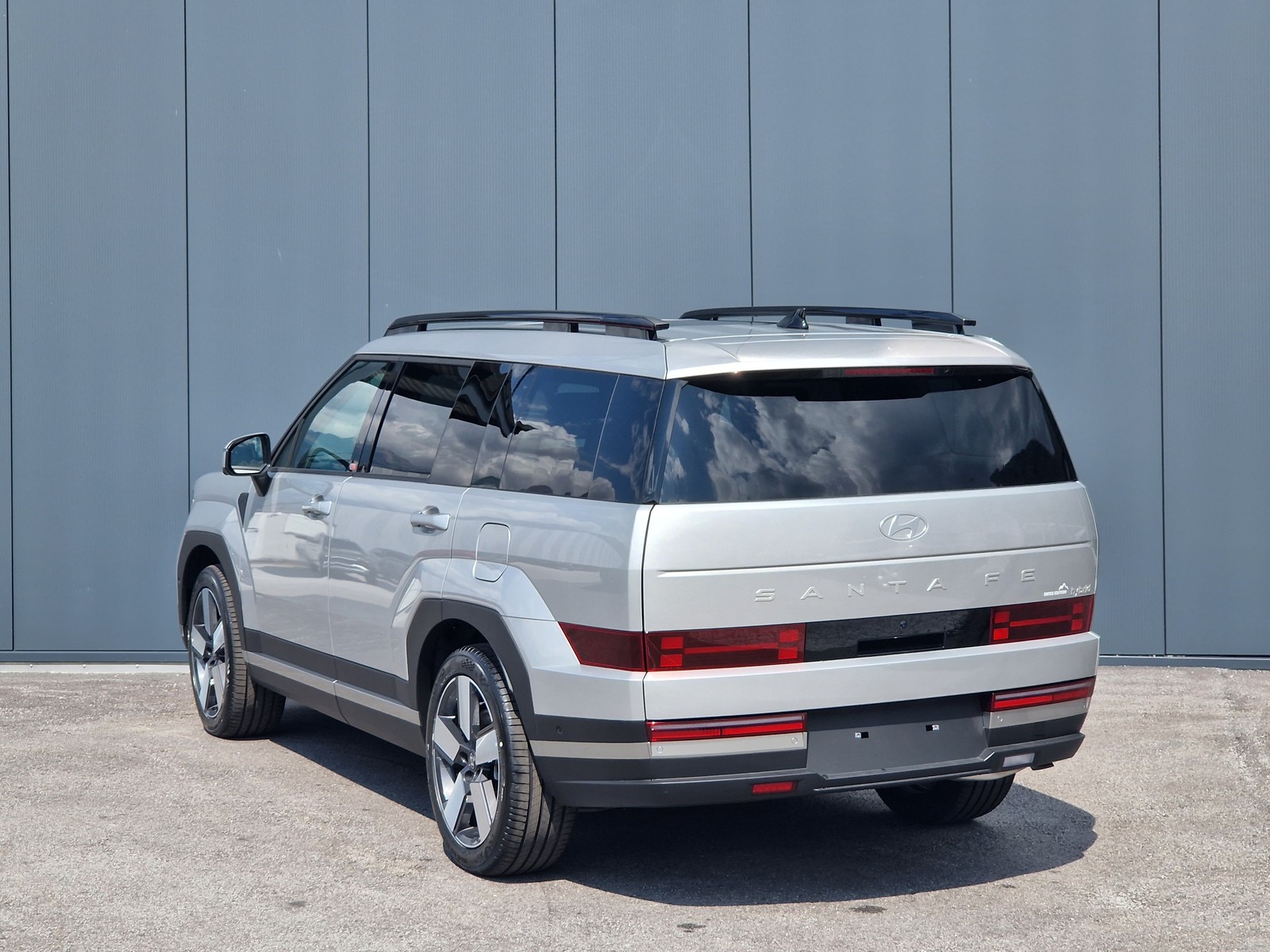 Hyundai Santa Fe 1.6 HEV Vert 4WD — photo 2