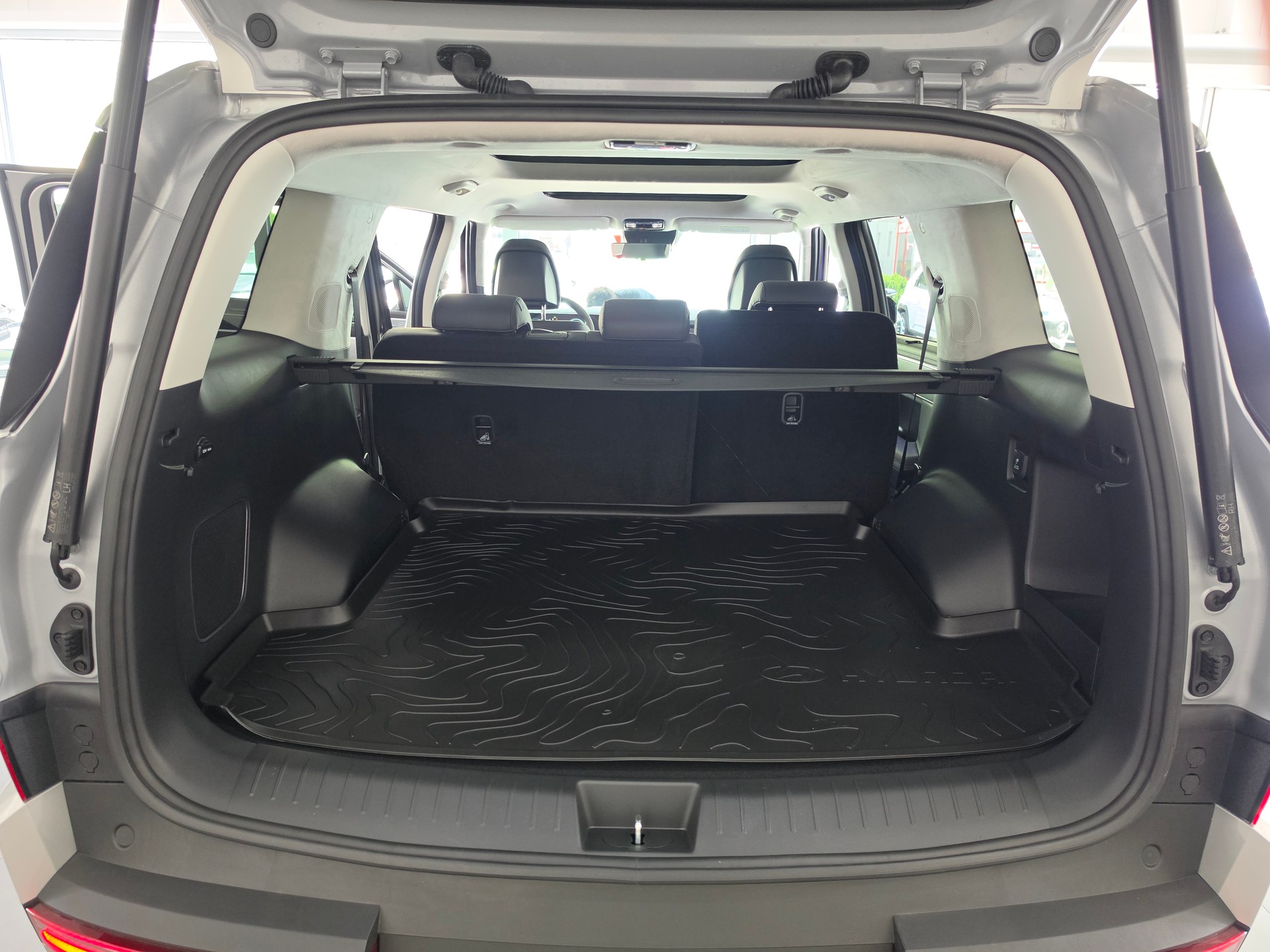 HYUNDAI Santa Fe 1.6 HEV Vert 4WD-image-14