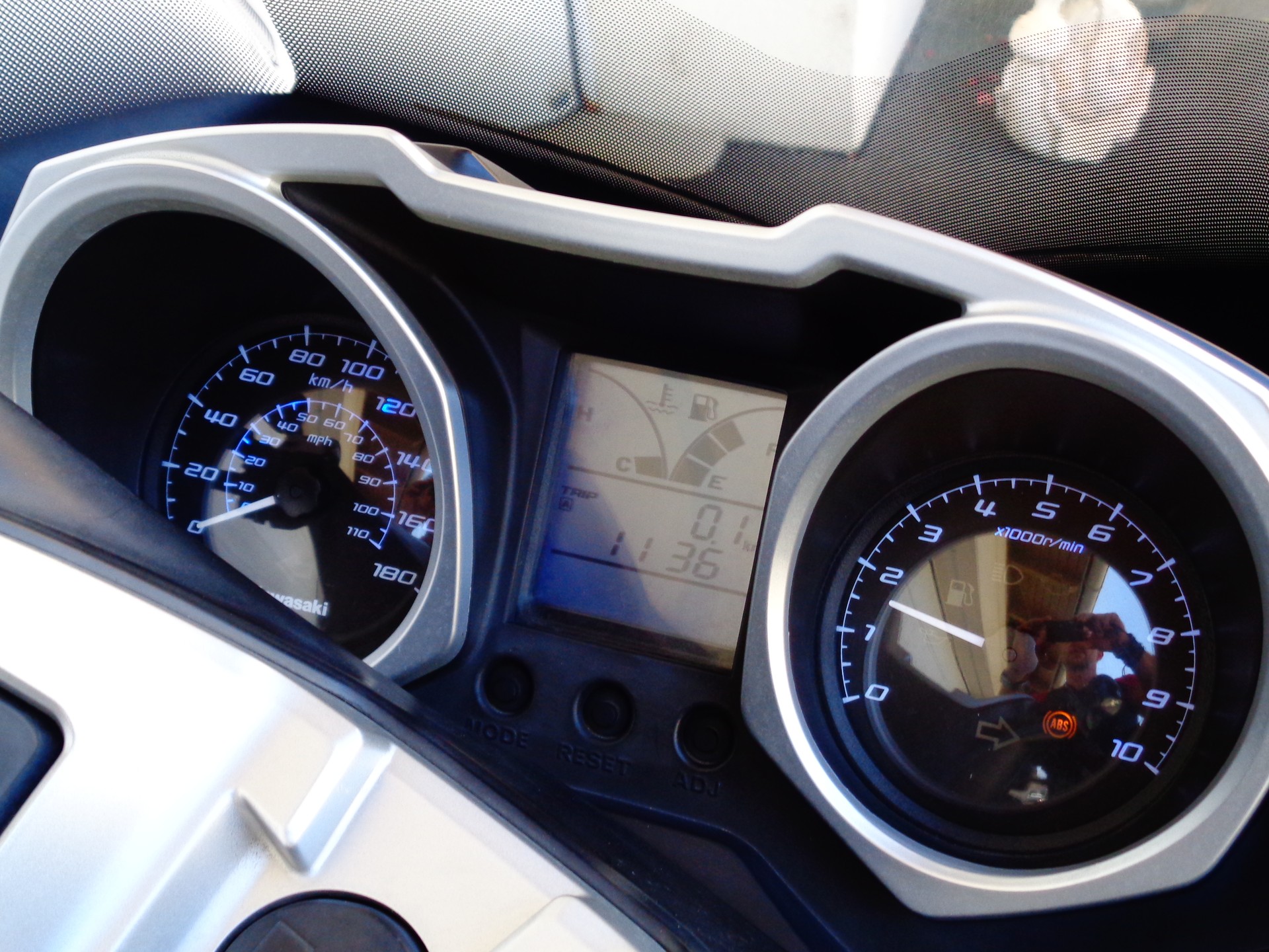 KAWASAKI J 300 SE ABS-showroom-element-3