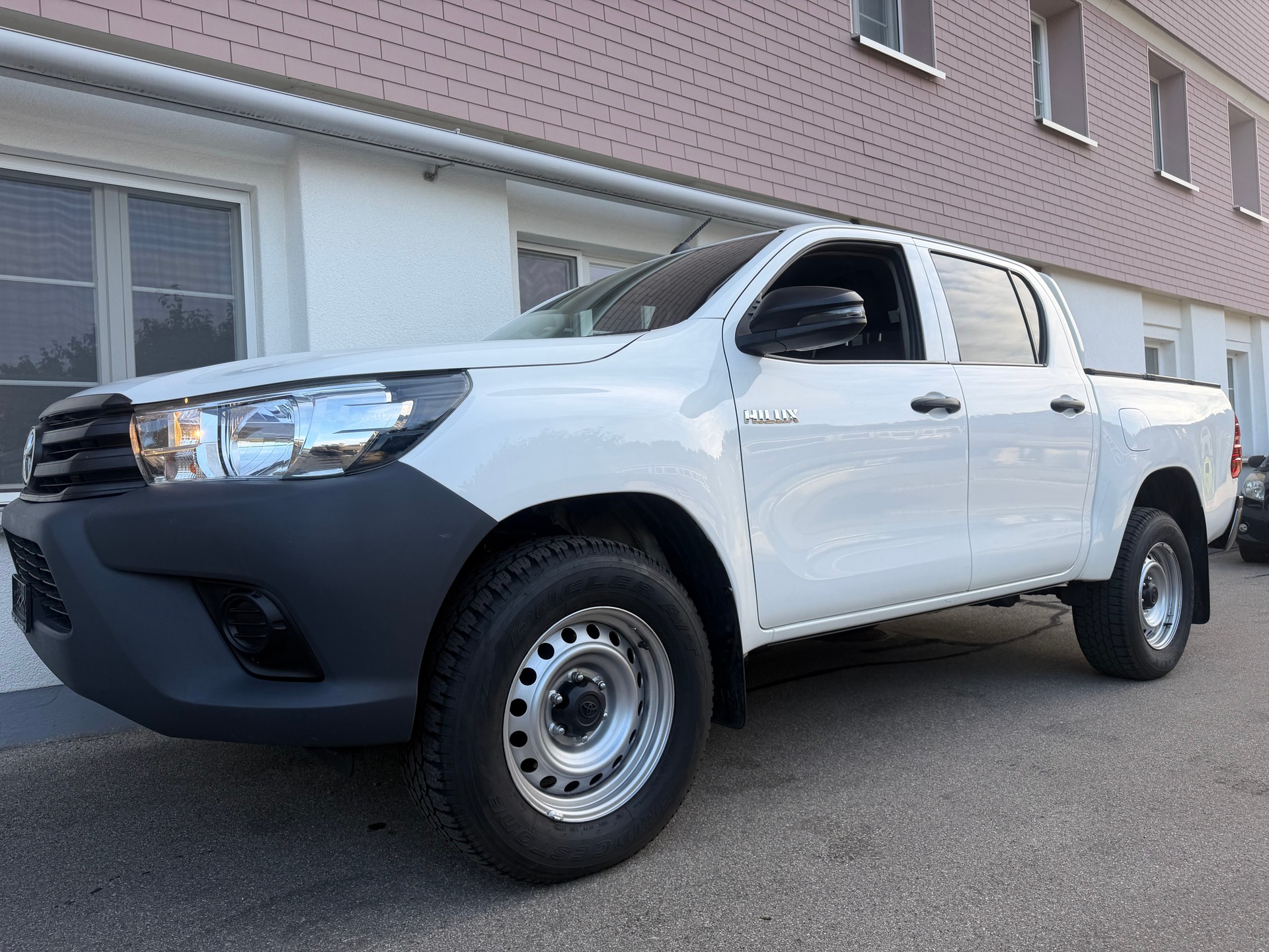 TOYOTA Hilux 2.4D-4D Sol DoubleCab 4x4-image-0