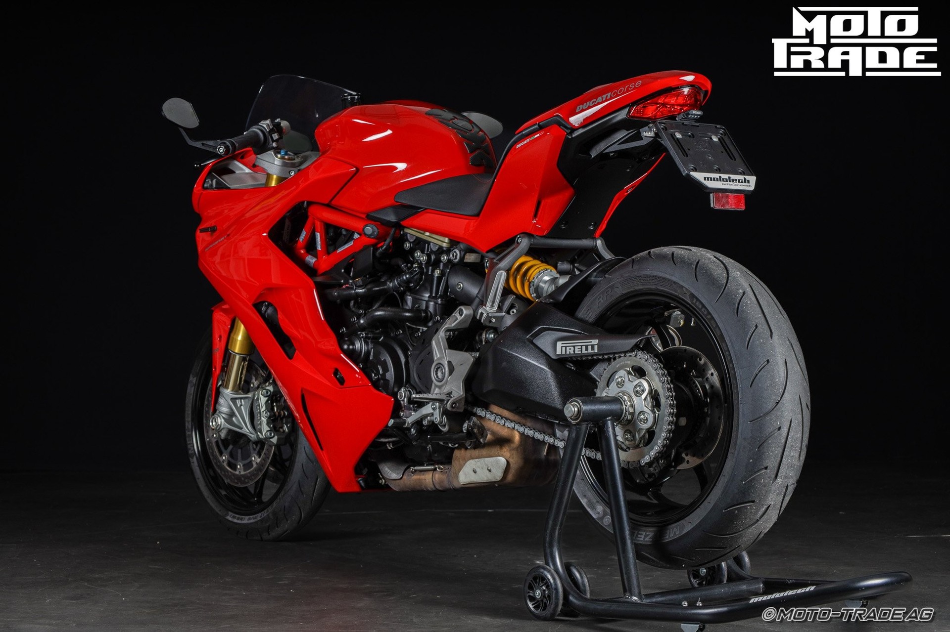 DUCATI Supersport 950 S AKRAPOVIC-showroom-element-3