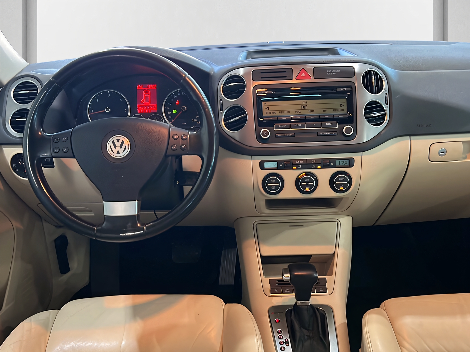 VW Tiguan 2.0 TDI Sport&Style Tiptronic**AHK,4 Motion,-image-7