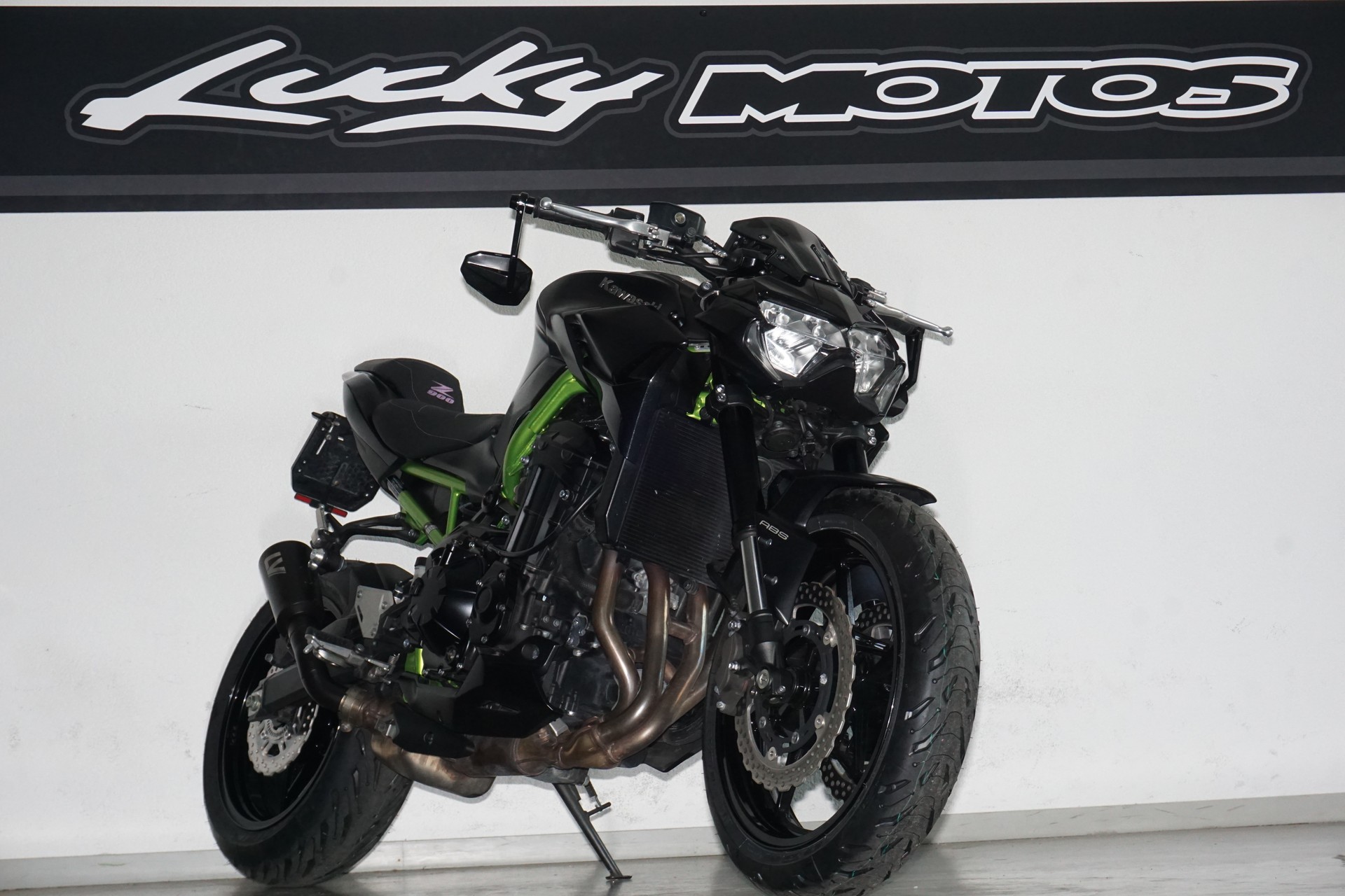 KAWASAKI Z 900-image-4