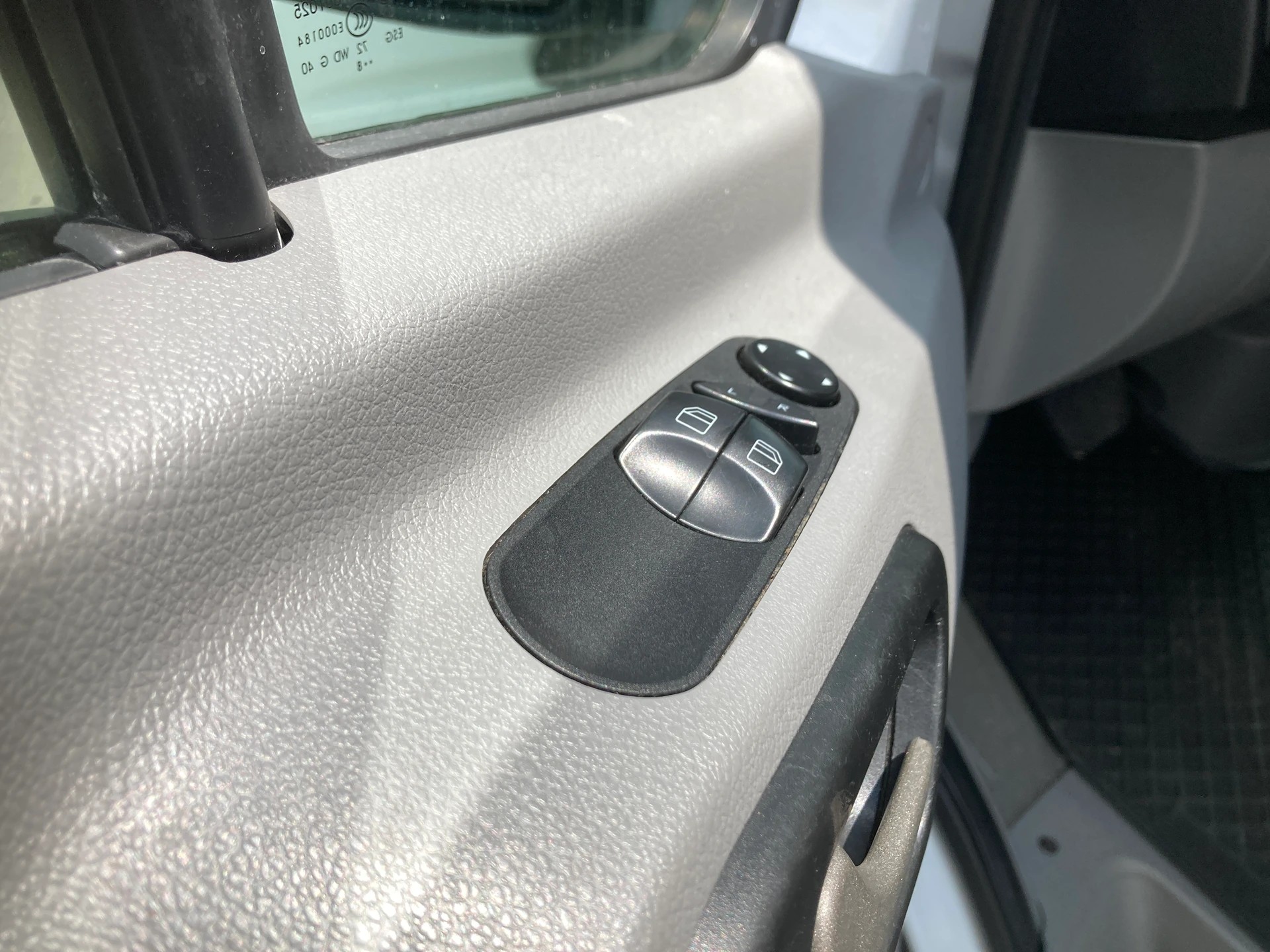 MERCEDES-BENZ Sprinter 314 CDI Standard 7G-Tronic mit Navigation und Tempomat-image-8