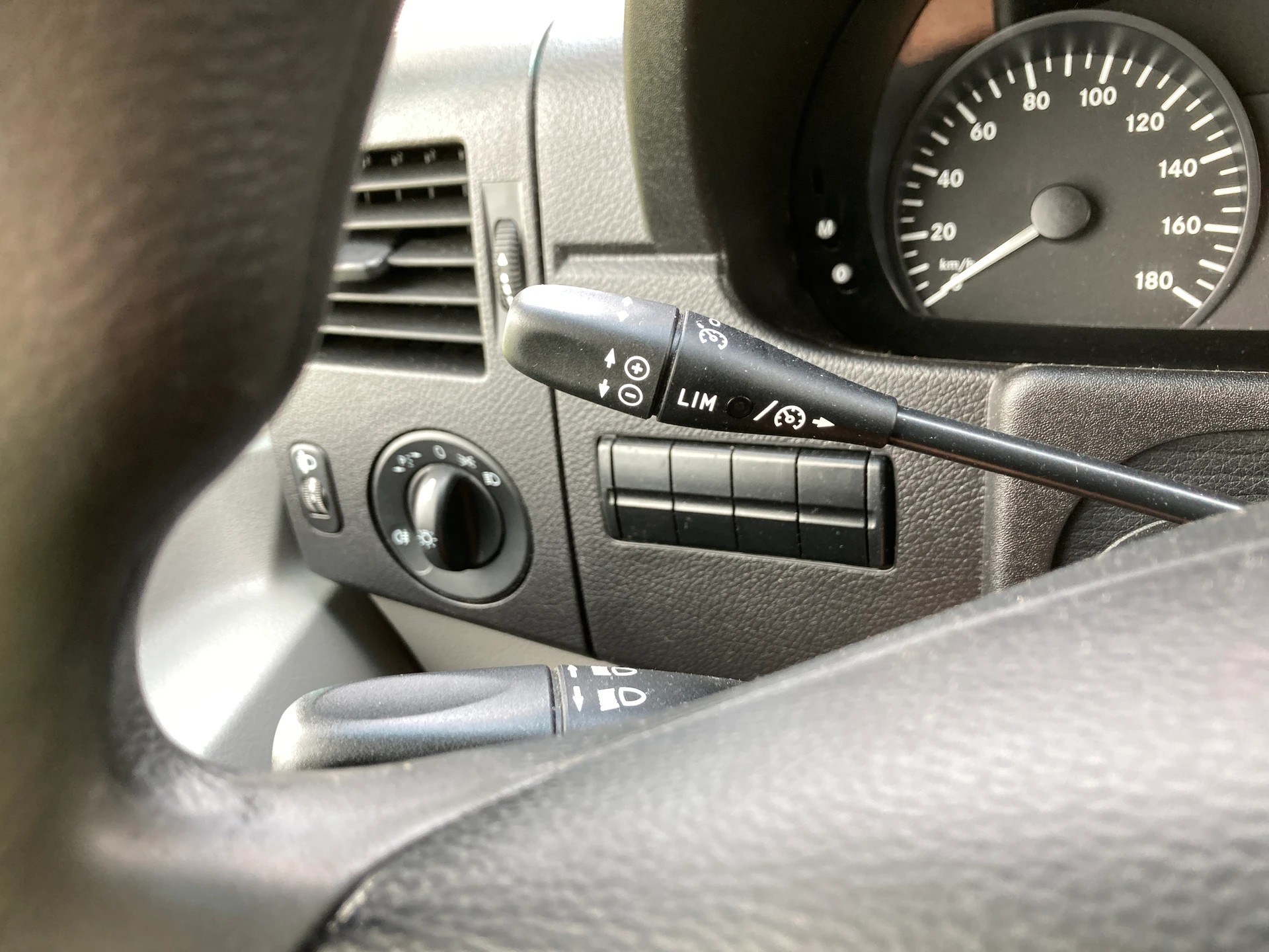 MERCEDES-BENZ Sprinter 314 CDI Standard 7G-Tronic mit Navigation und Tempomat-image-12