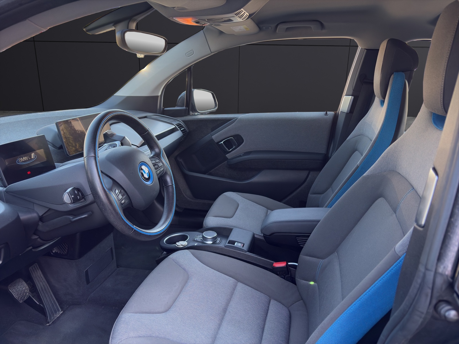 BMW i3 120 Ah-showroom-element-1