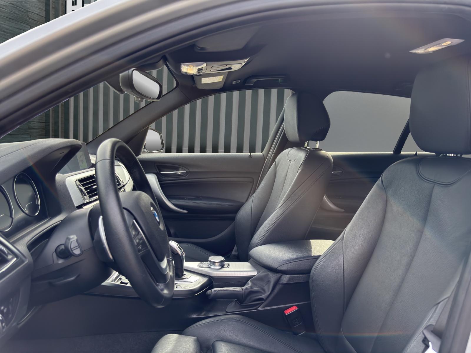 BMW 120d xDrive EDITION SPORT LINE-image-17