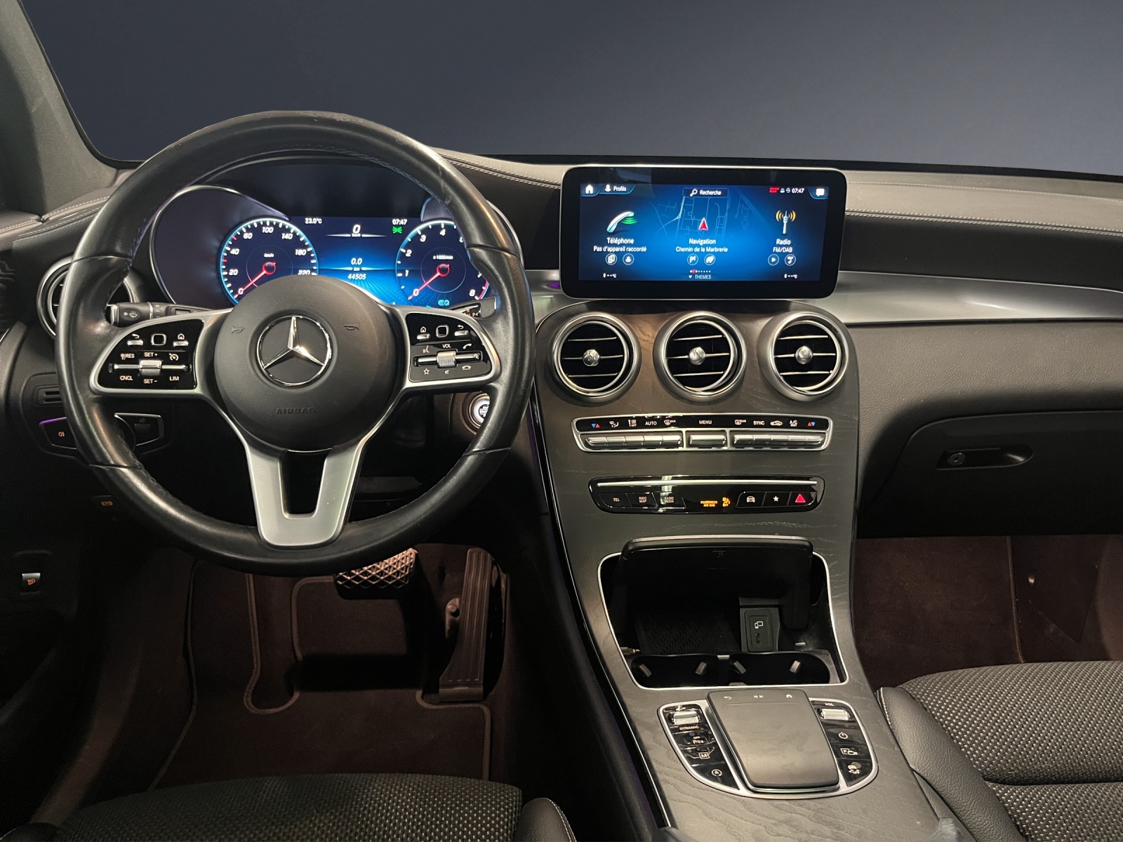 MERCEDES-BENZ GLC 200 4Matic-image-6