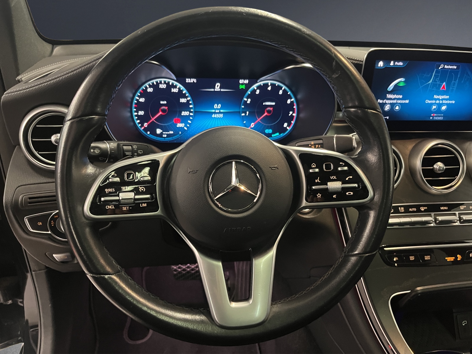 MERCEDES-BENZ GLC 200 4Matic-image-7