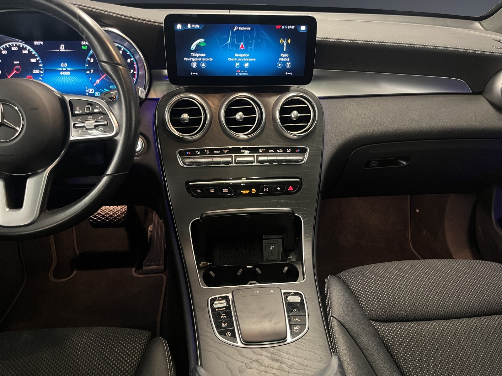MERCEDES-BENZ GLC 200 4Matic-image-8