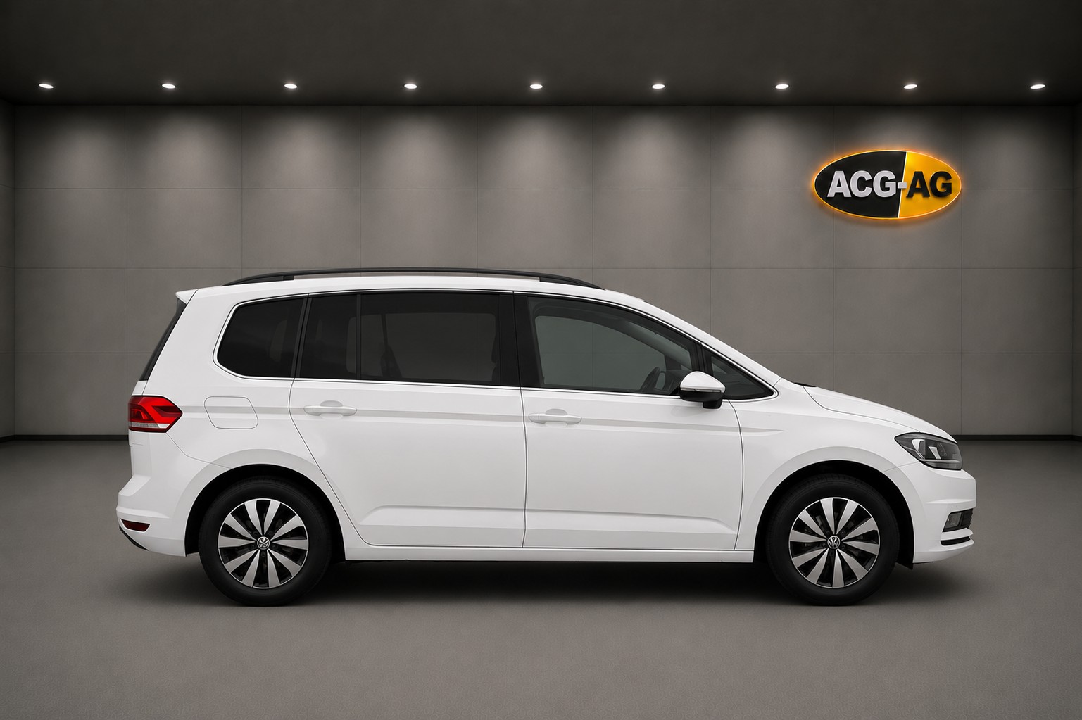 VW Touran 2.0 TDI BlueMotion Technology Comfortline DSG ** Gr-Navi ** RF-Kamera ** Abstandsregelsysteme ** Tempomat ** PDC V+H **-image-5