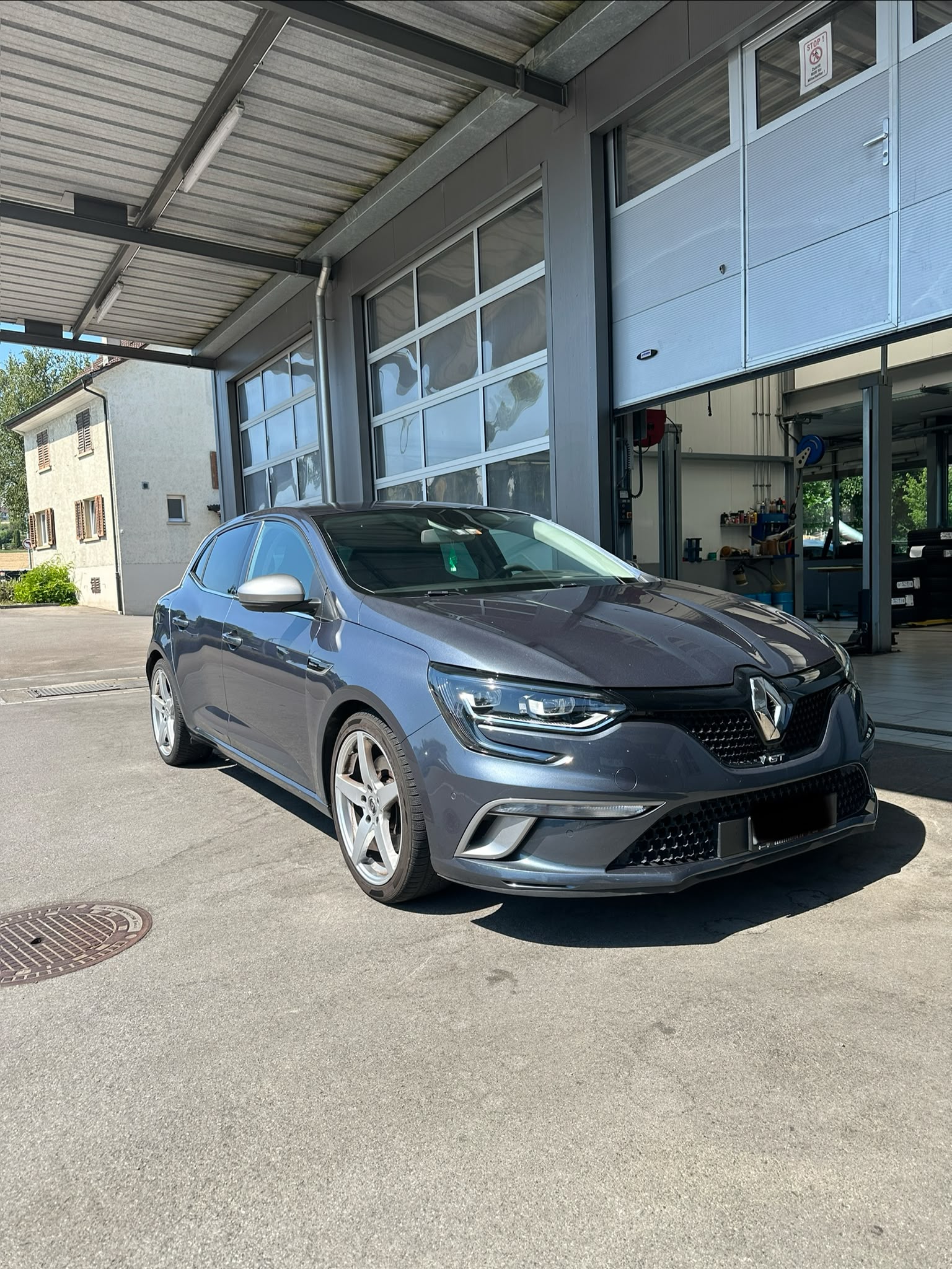 RENAULT Mégane 1.6 16V Turbo GT EDC-image-1