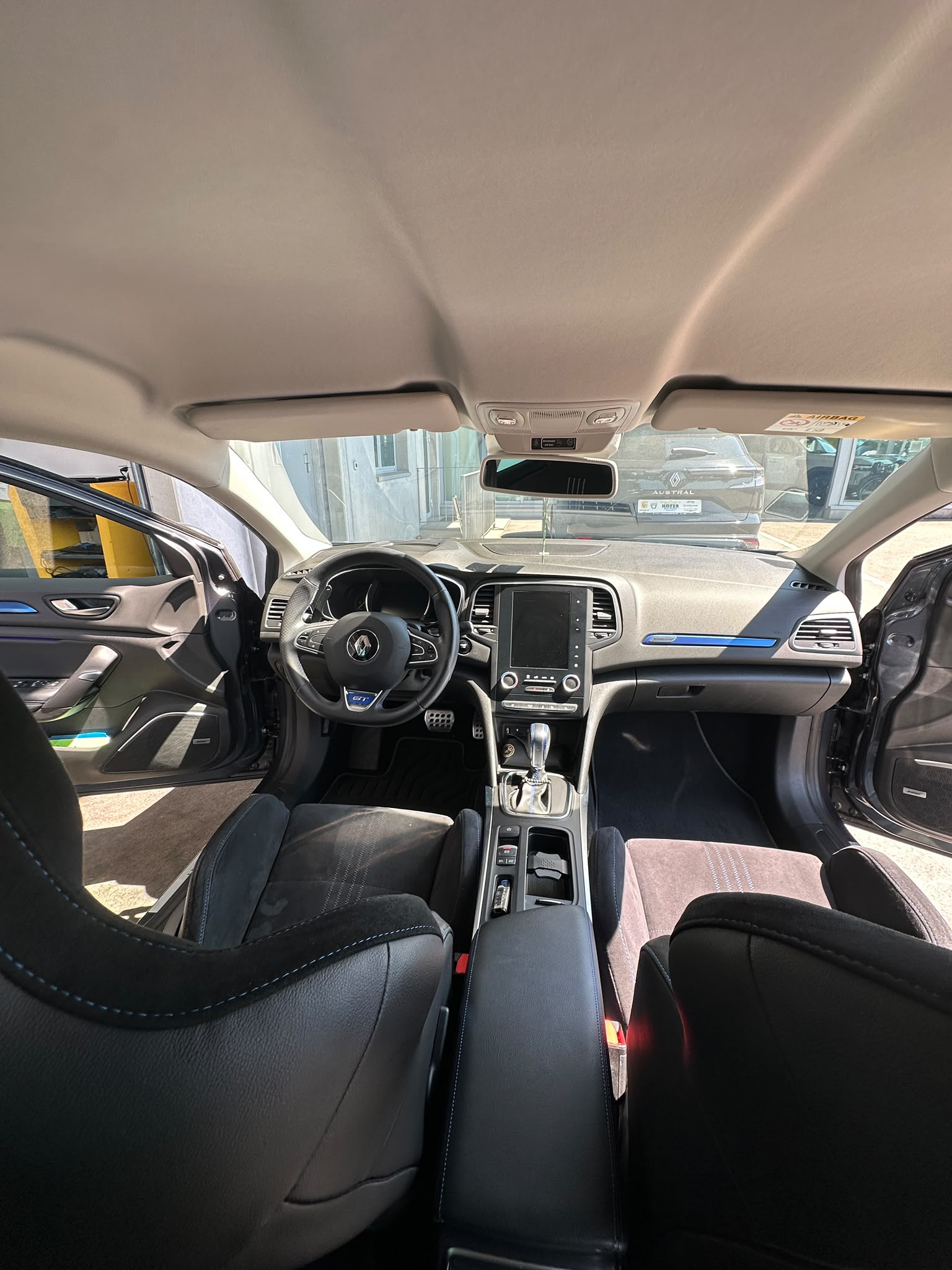RENAULT Mégane 1.6 16V Turbo GT EDC-image-6