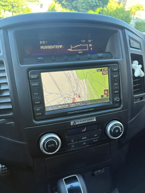 MITSUBISHI Pajero 3.2 DI-D Instyle Automatic-image-6