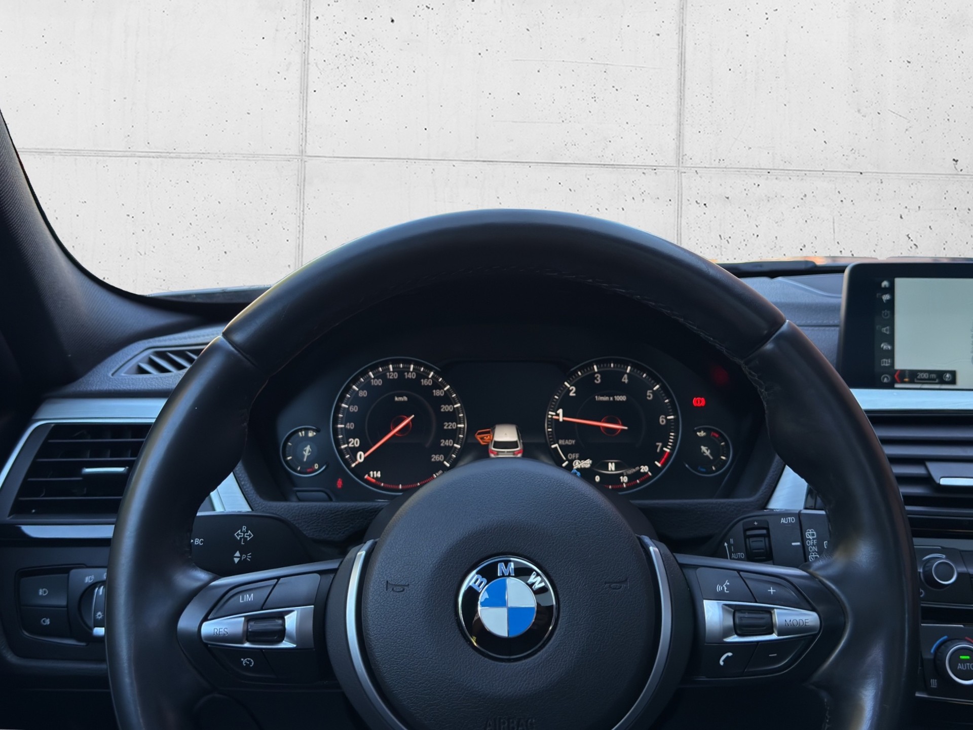 BMW 318i Touring Business Steptronic-image-15