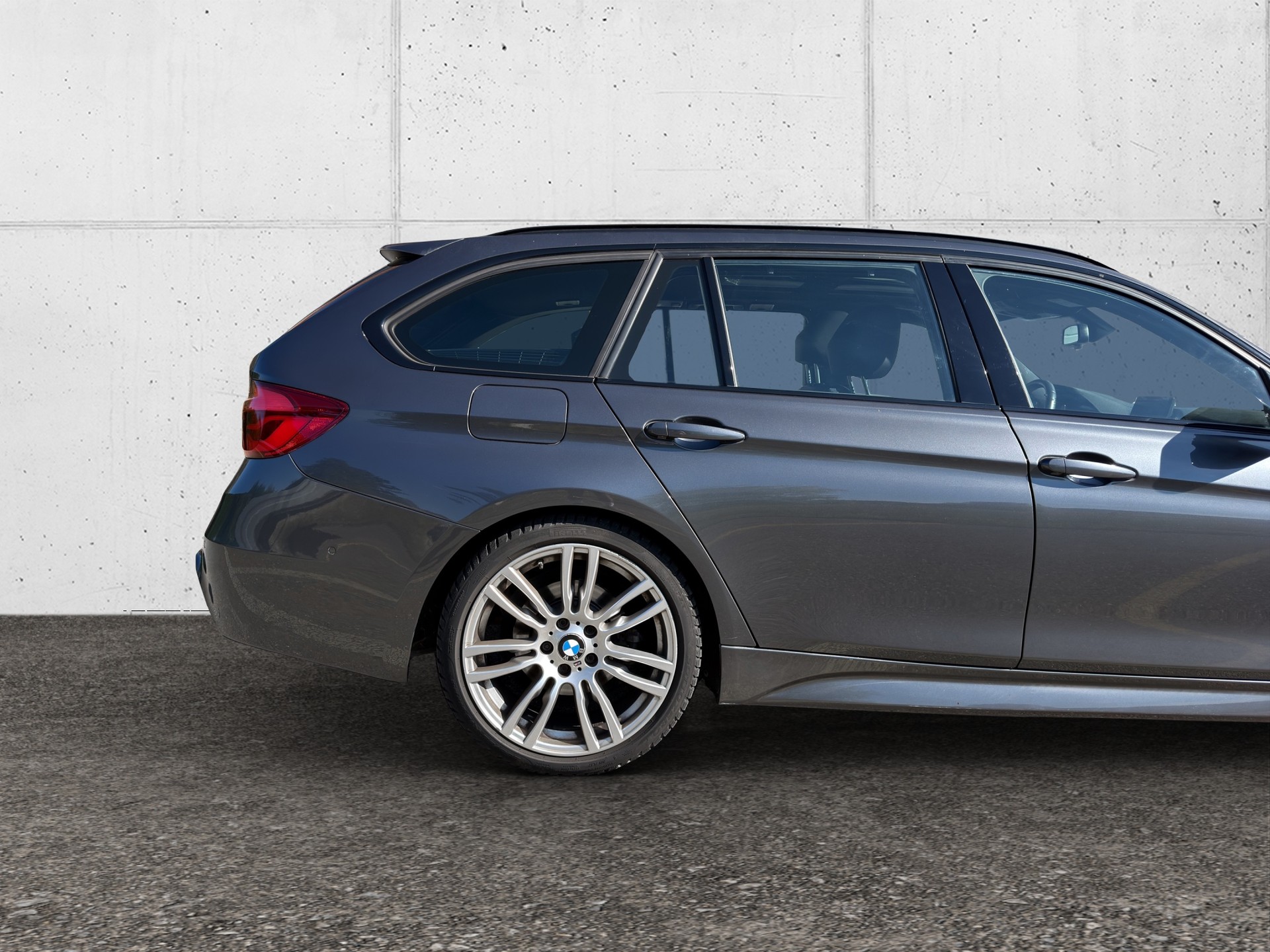 BMW 318i Touring Business Steptronic-image-8