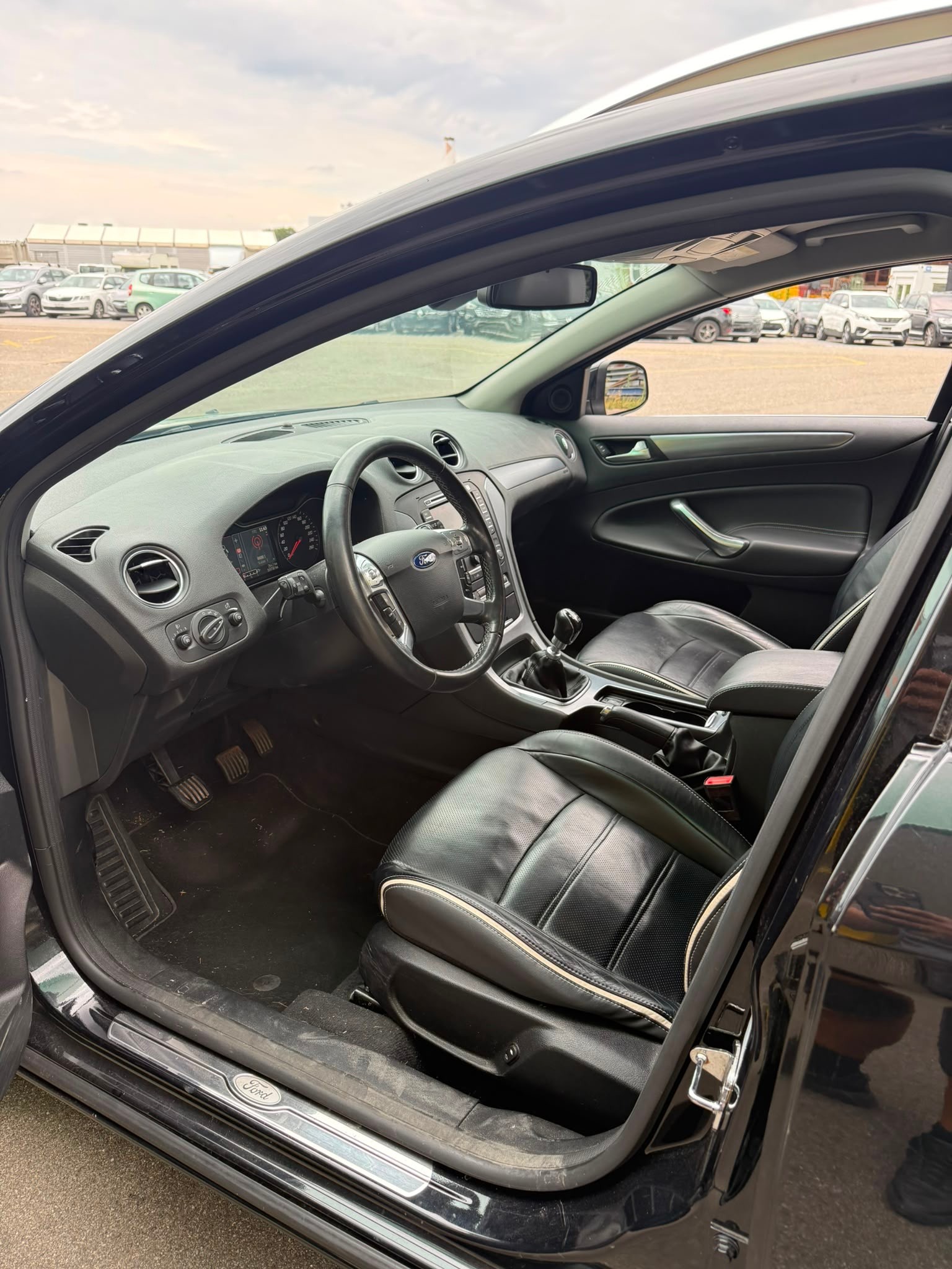 FORD Mondeo 2.0 TDCi 16V Titanium-image-11