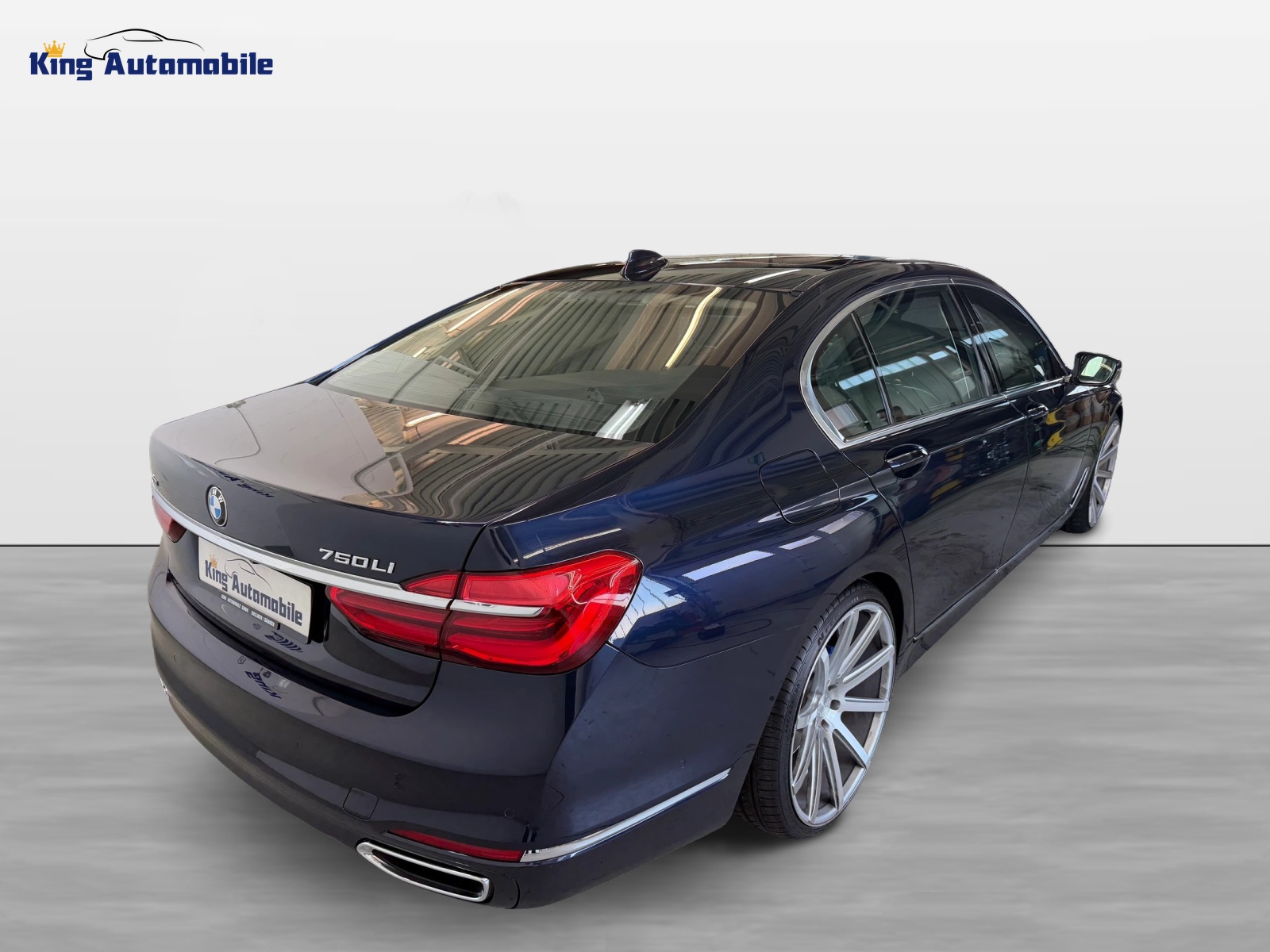 BMW 750Li xDrive Steptronic | CH-Auto | Ab MFK | BMW Service | Laserlight | Executive Lounge-image-4