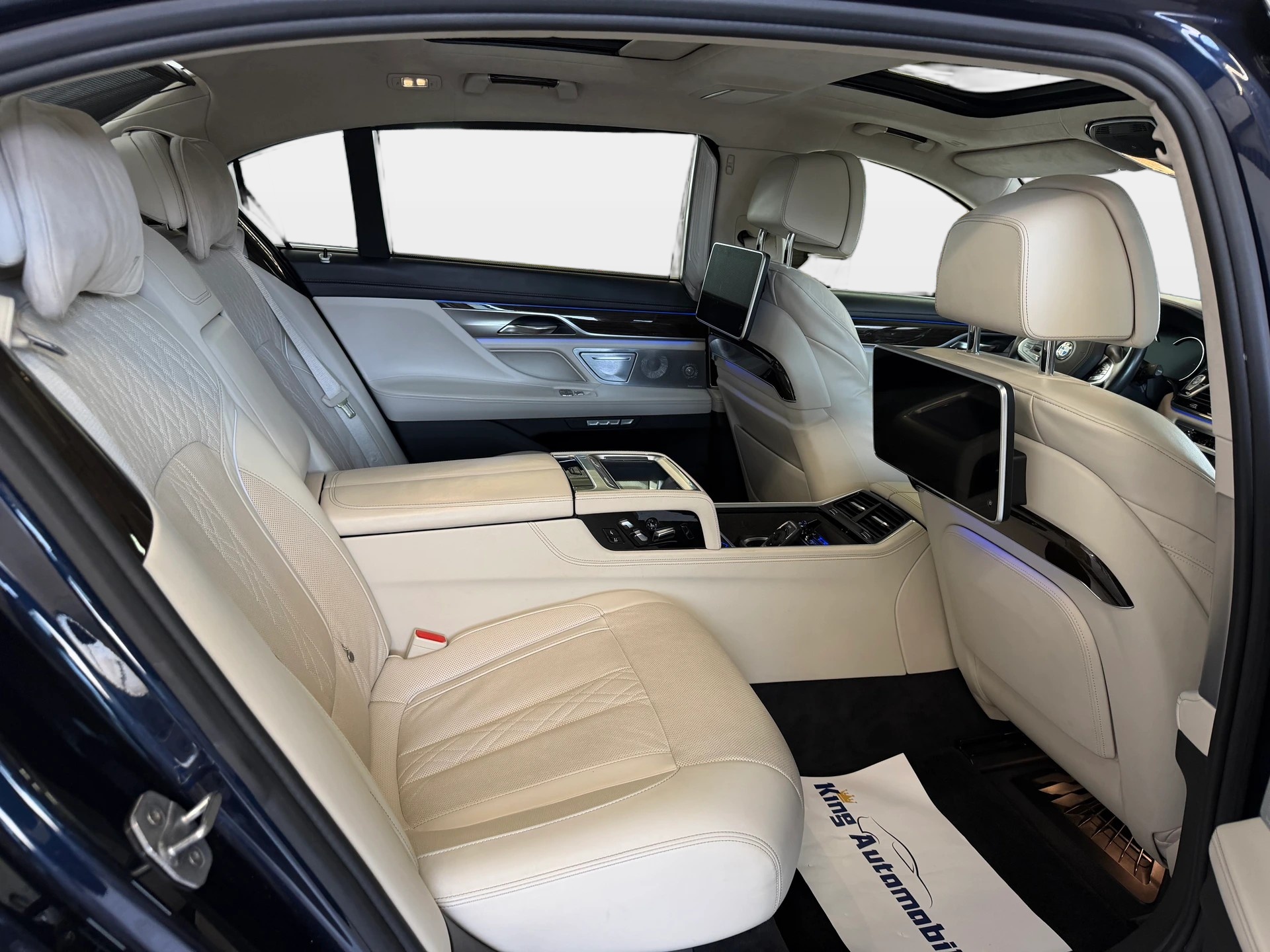 BMW 750Li xDrive Steptronic | CH-Auto | Ab MFK | BMW Service | Laserlight | Executive Lounge-image-14