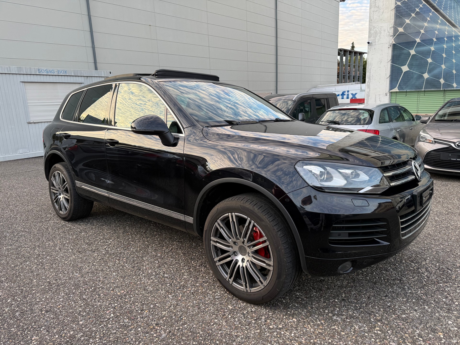 VW Touareg 3.0 TDI BlueMotion Technology Tiptronic-image-9