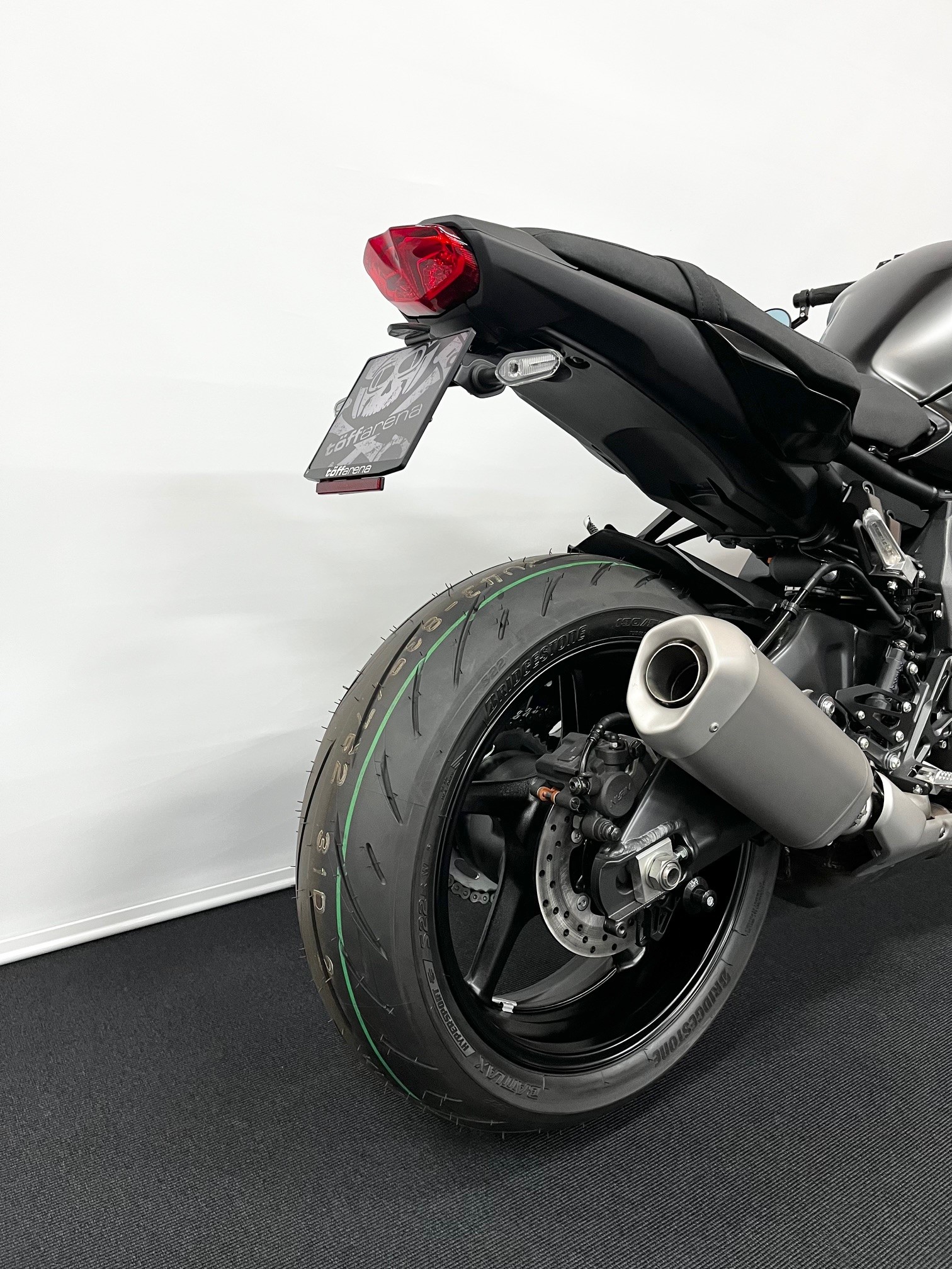 YAMAHA MT-10 ABS-showroom-element-2