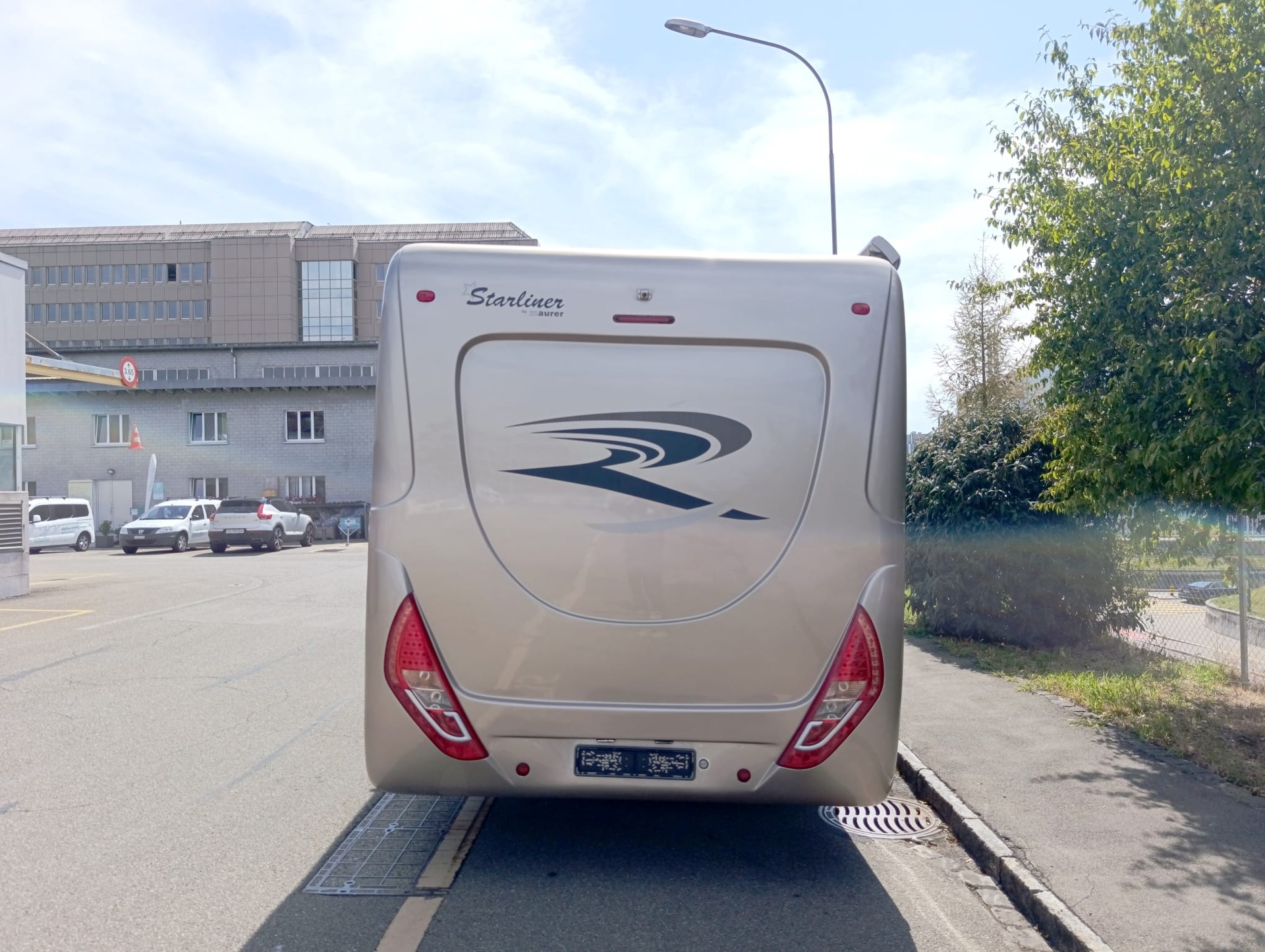 STARLINER IS35S12AA ***vollen Komfort für spontane Reisen – einfach einsteigen und losfahren ***-image-7