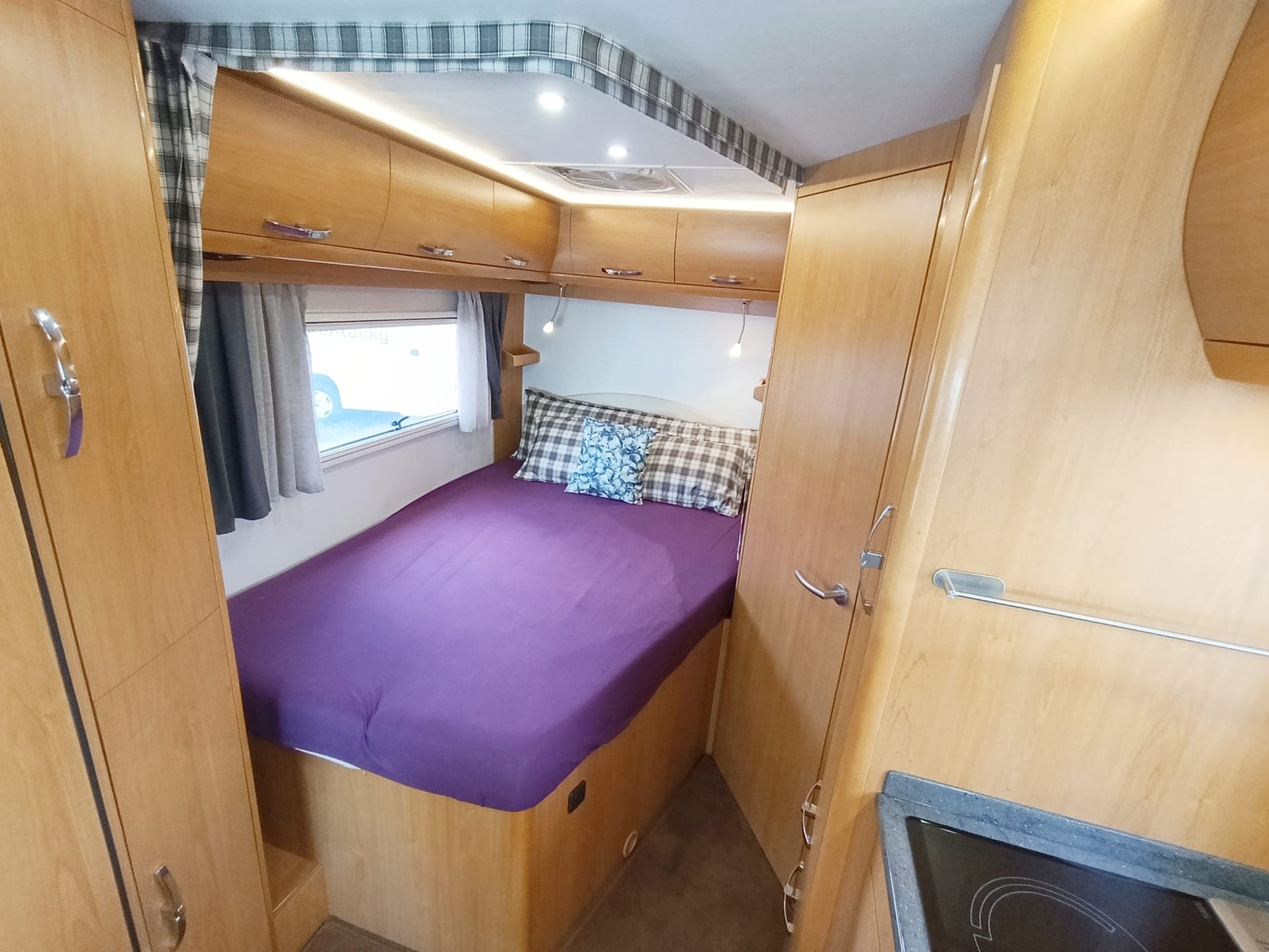 STARLINER IS35S12AA ***vollen Komfort für spontane Reisen – einfach einsteigen und losfahren ***-image-16