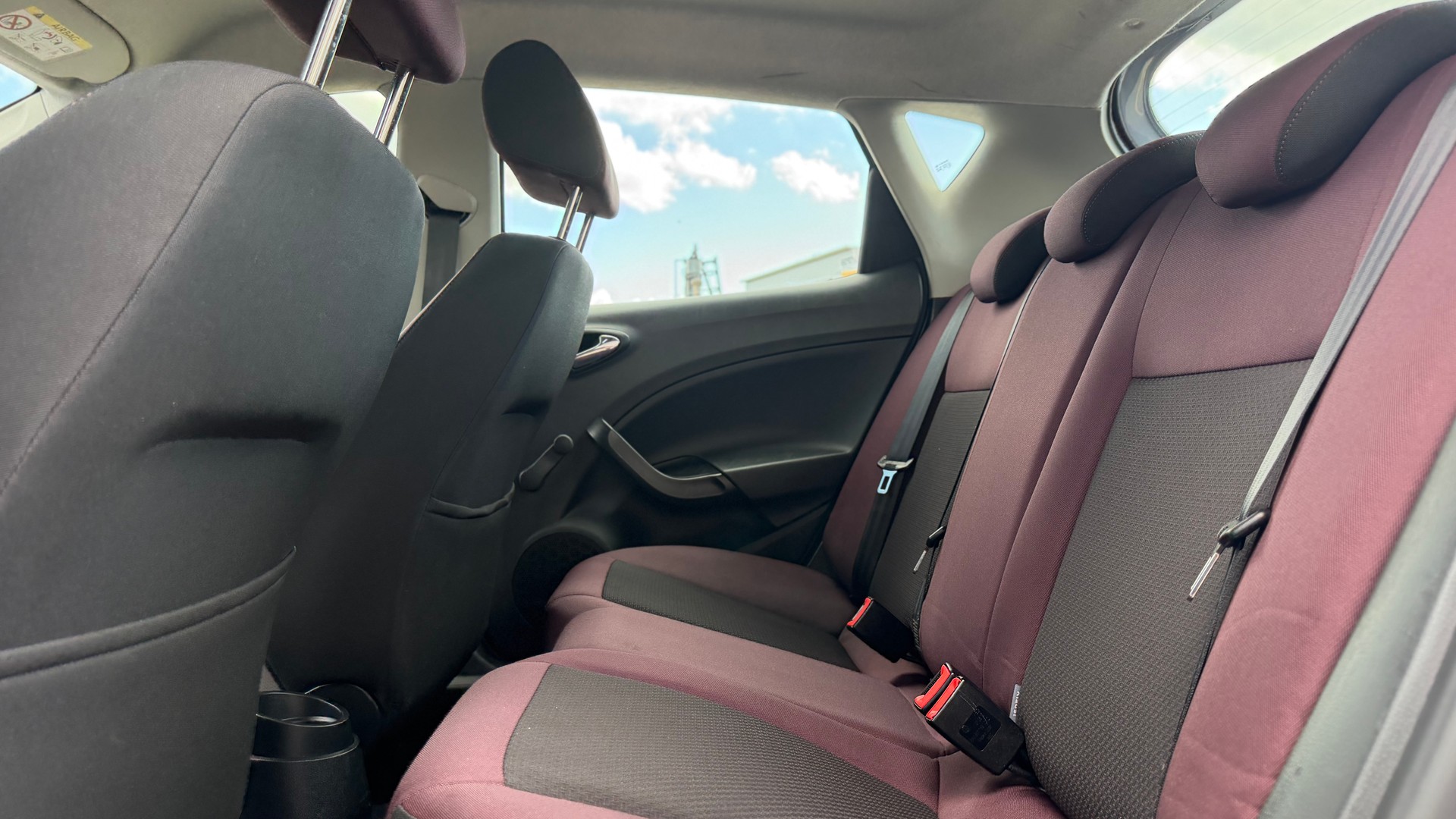 SEAT Ibiza ST 1.2 TSI Style-image-9