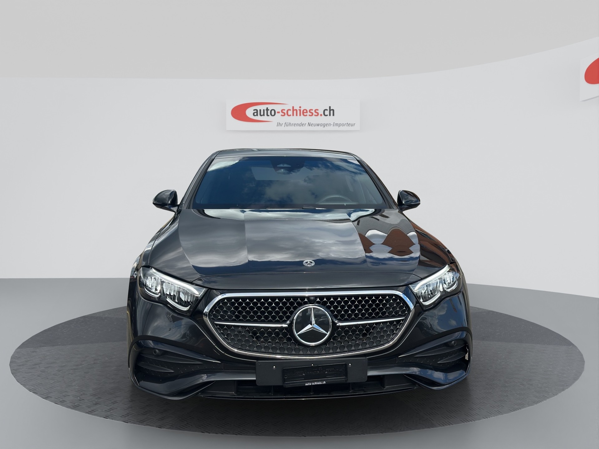 MERCEDES-BENZ E 200 9G-Tronic AMG Line Night-showroom-element-1