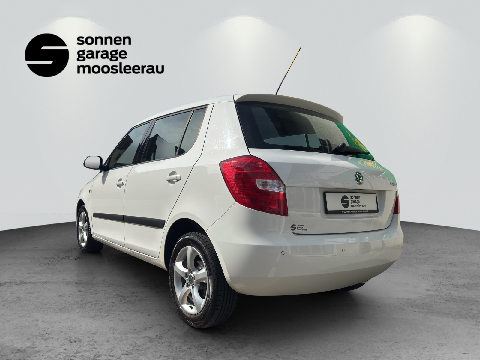 SKODA Fabia 1.2 TSI Elegance DSG-image-2