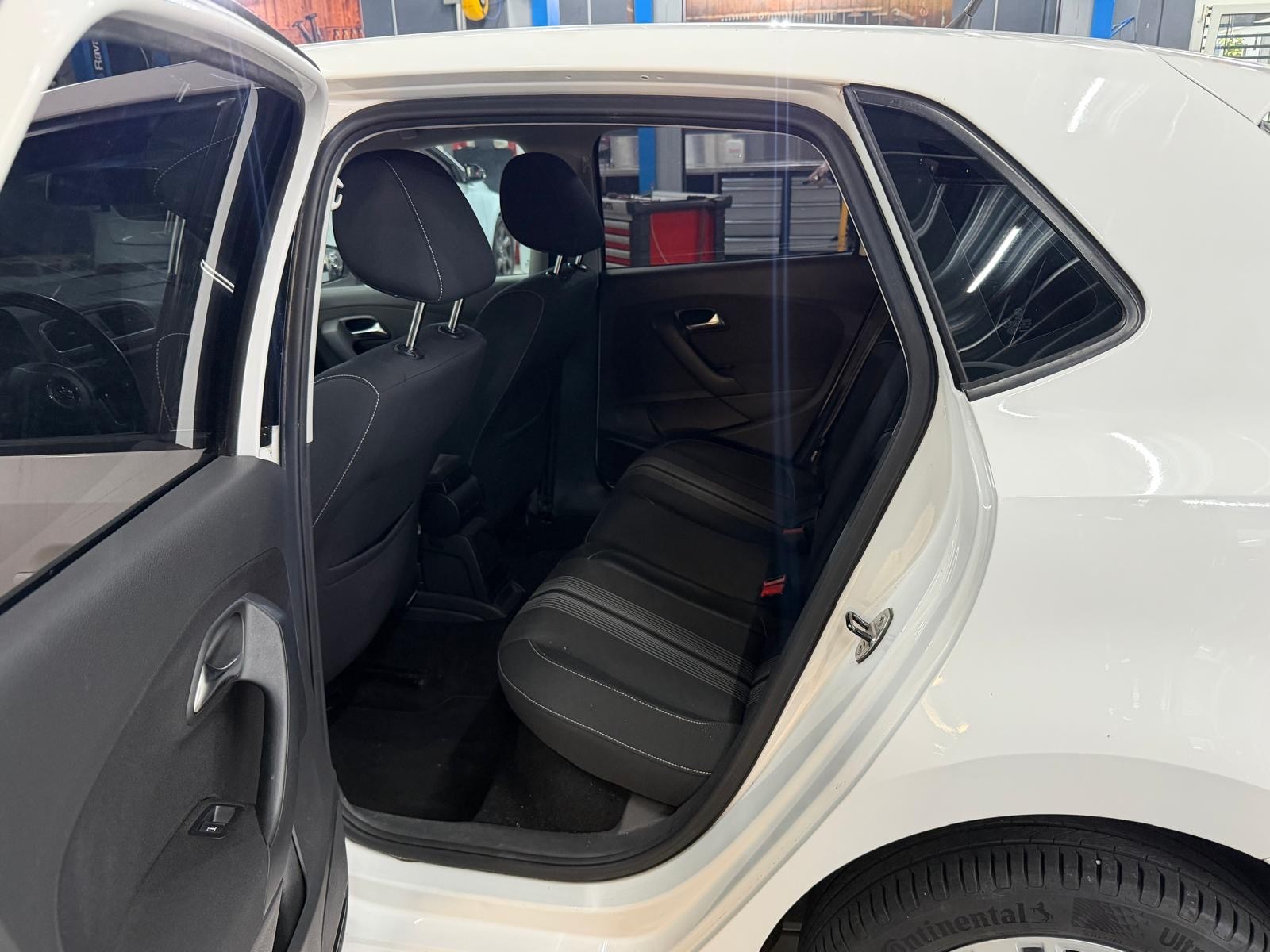 VW Polo 1.2 12V Team-image-9