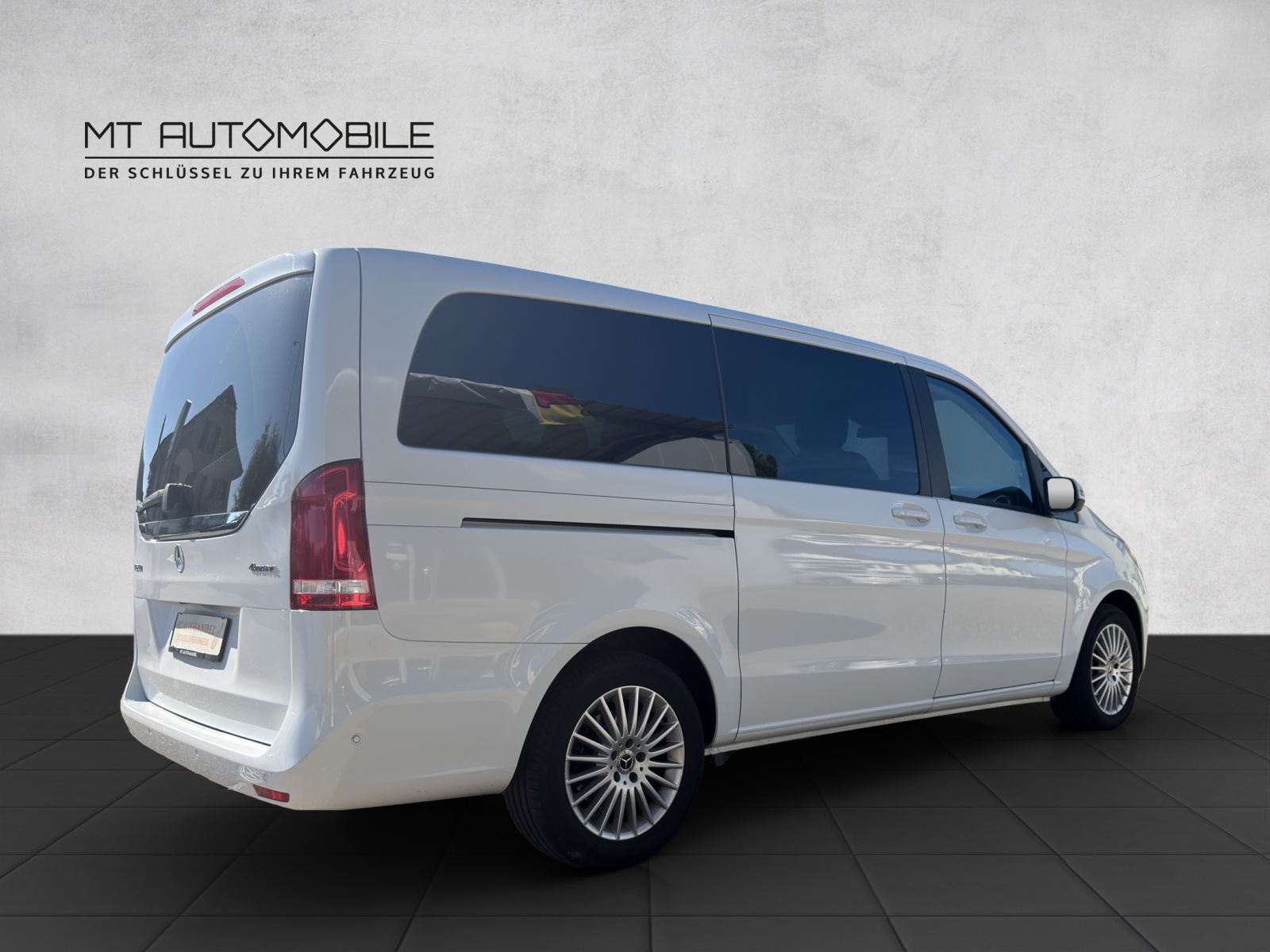 MERCEDES-BENZ V 250 d lang 4Matic 7G-Tronic-image-6