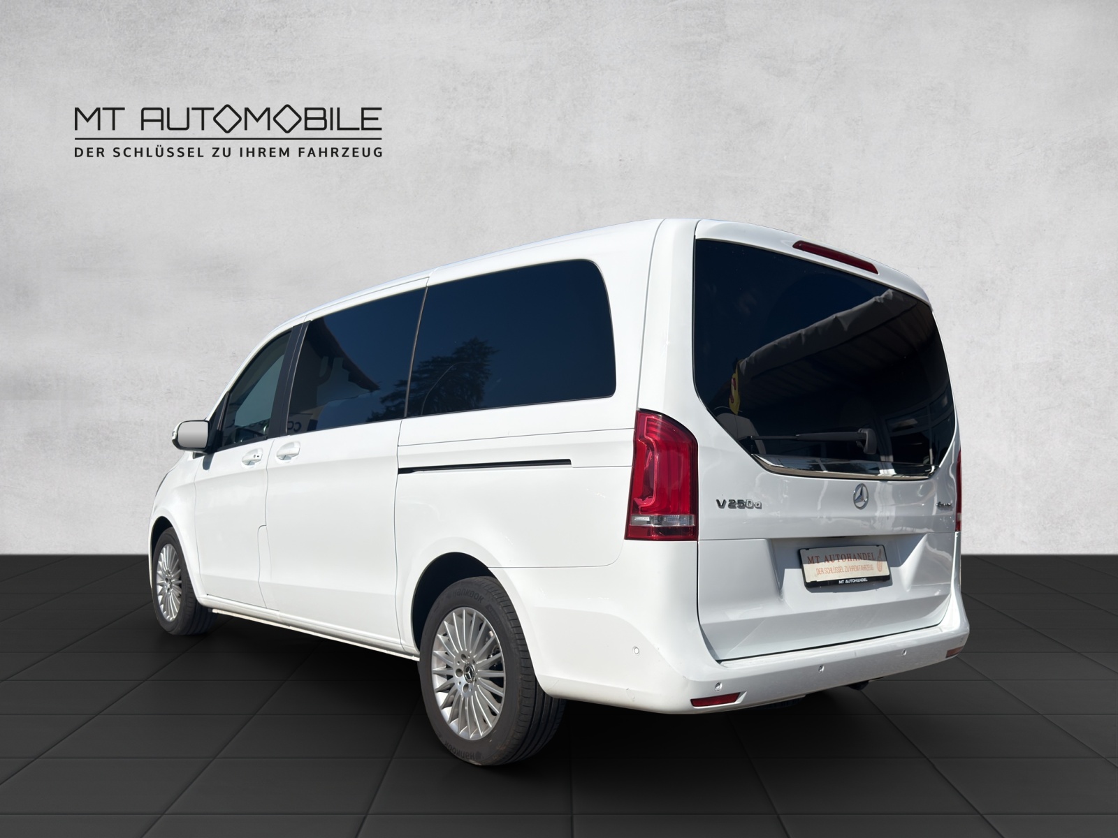 MERCEDES-BENZ V 250 d lang 4Matic 7G-Tronic-showroom-element-1