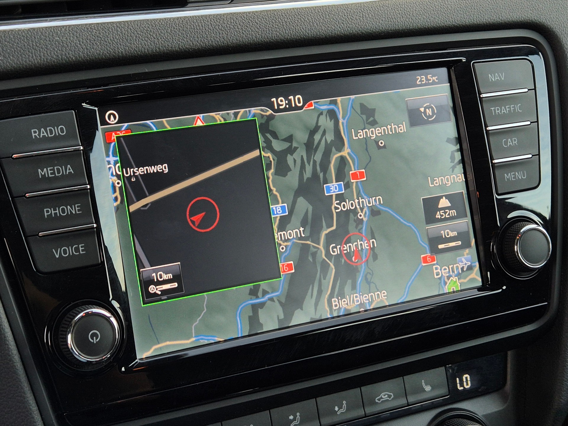 SKODA Octavia Combi 2.0 TDI Style DSG-image-17