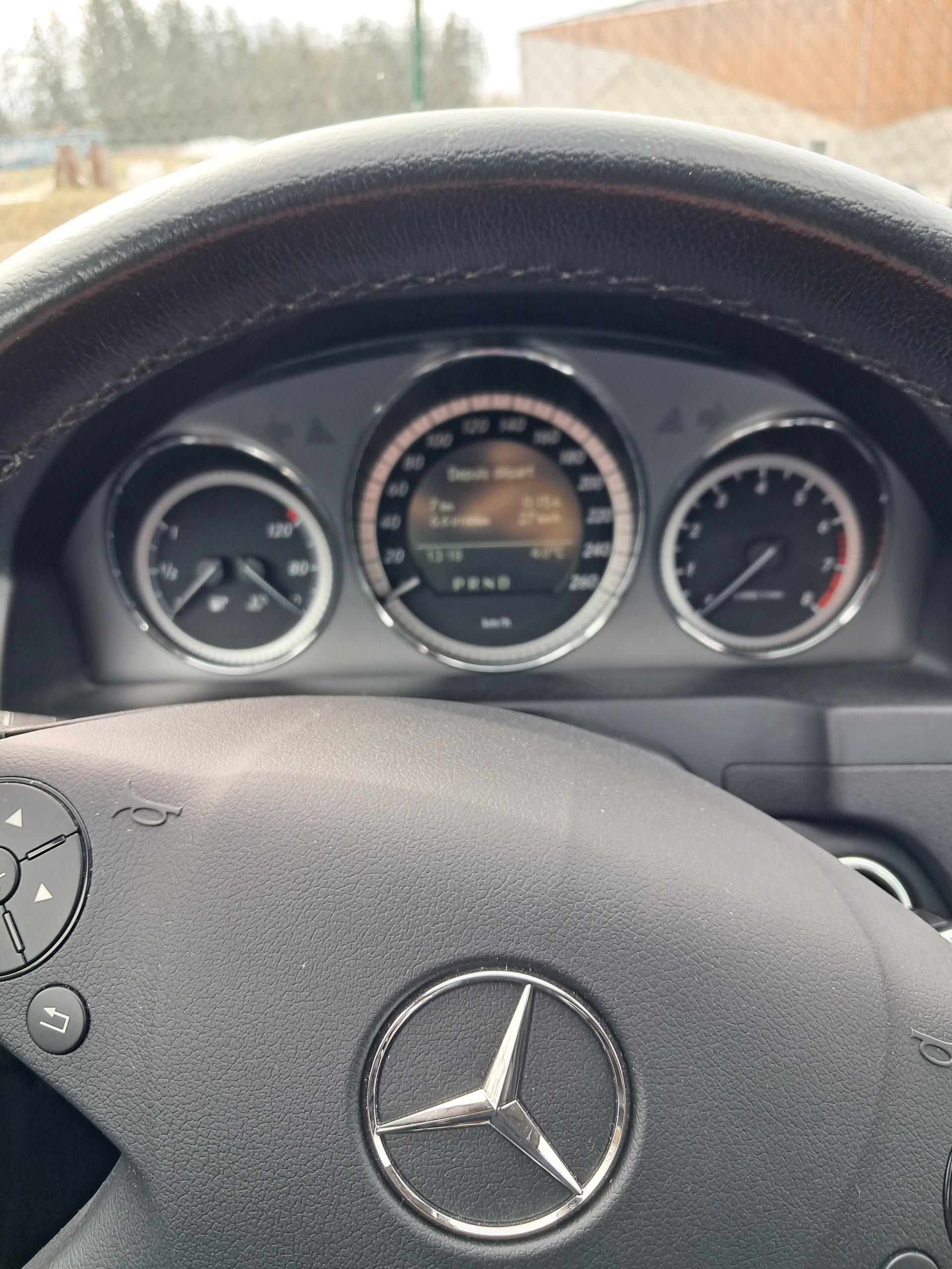 MERCEDES-BENZ C 180 CGI BlueEF-image-3