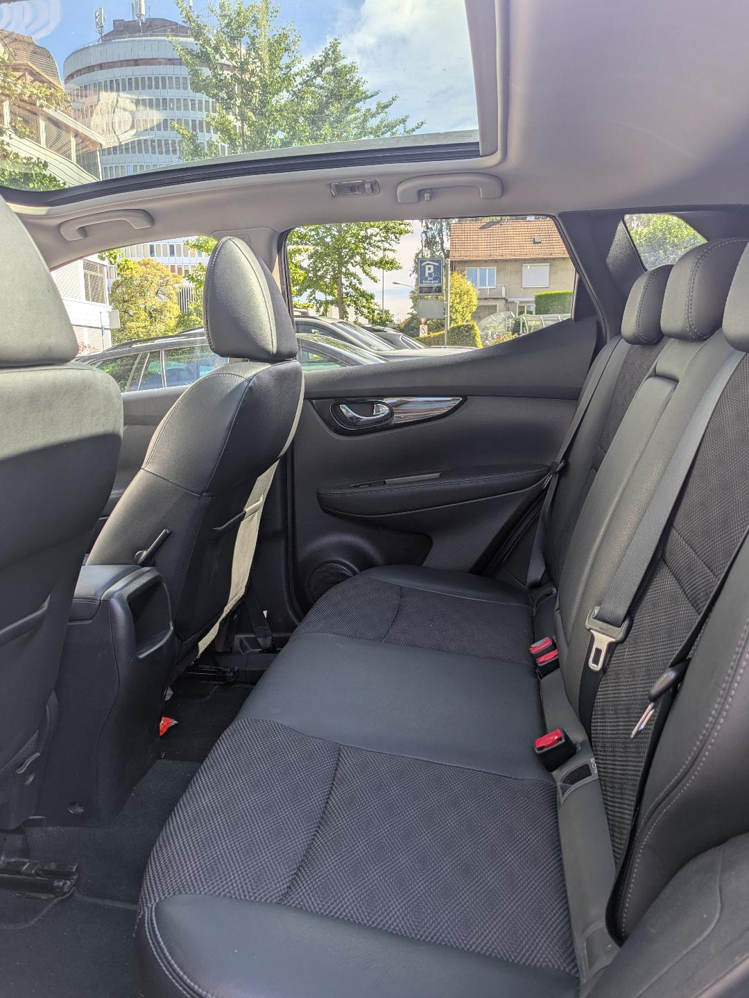 NISSAN 1.6 dCi Tekna-image-1