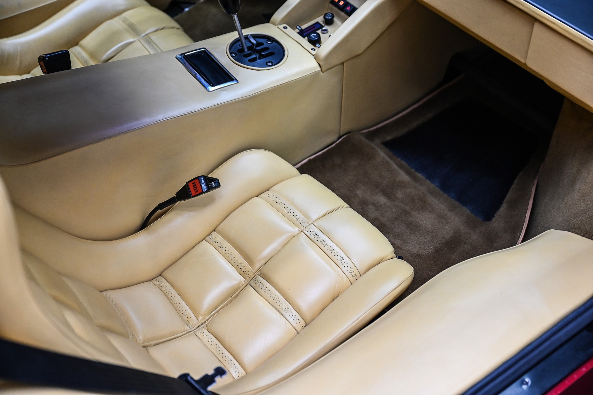 LAMBORGHINI Countach 5000 QV-image-39