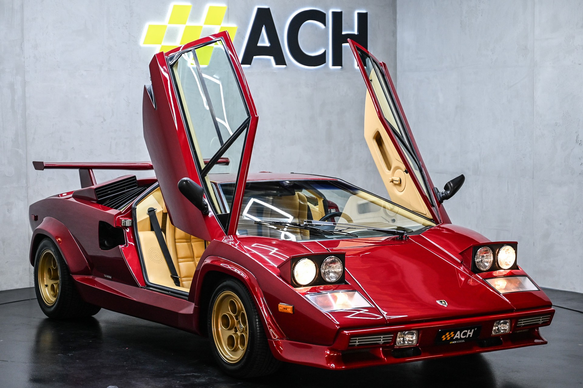 LAMBORGHINI Countach 5000 QV-image-3