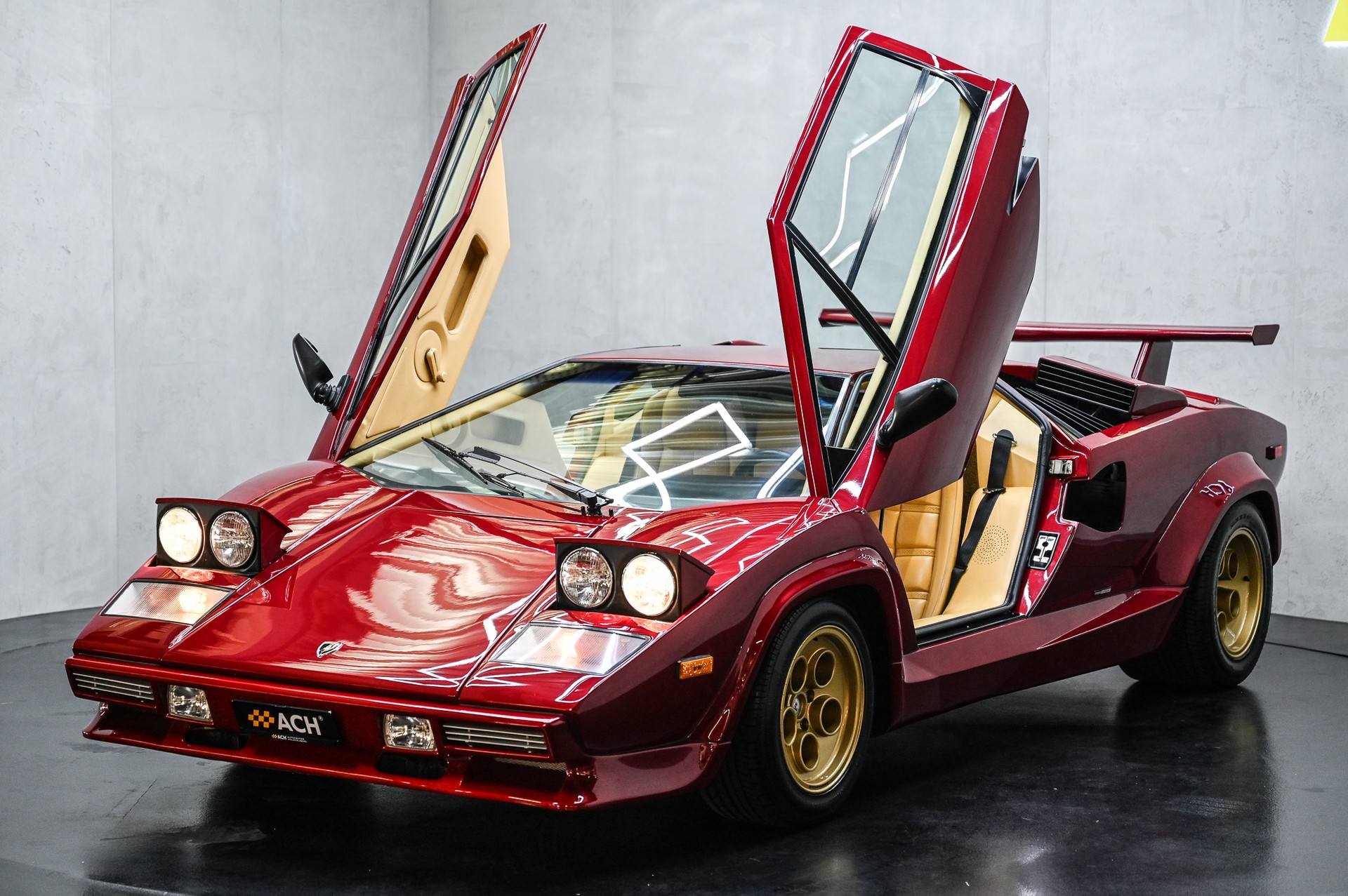 LAMBORGHINI Countach 5000 QV-image-5